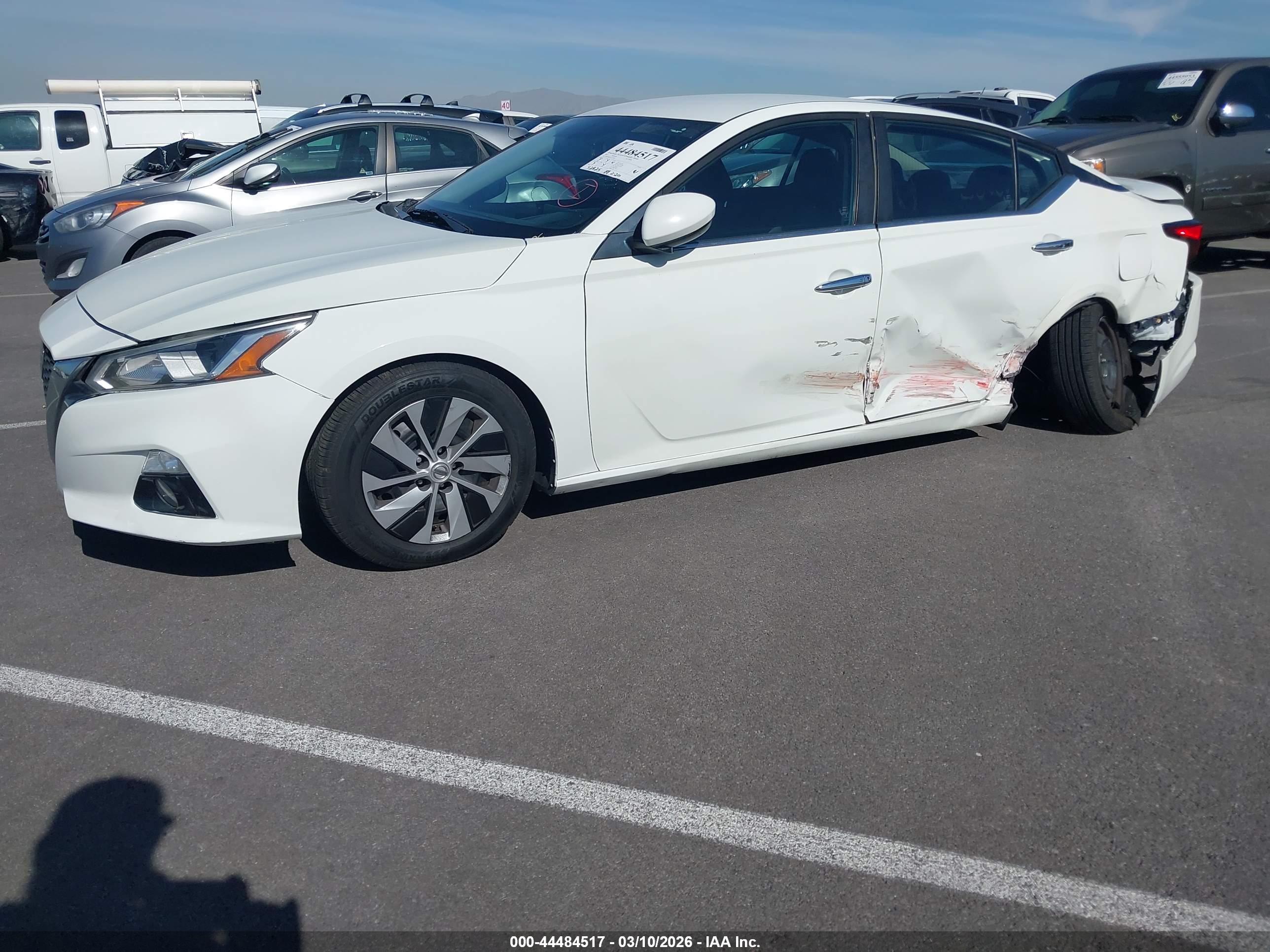 NISSAN ALTIMA image 6