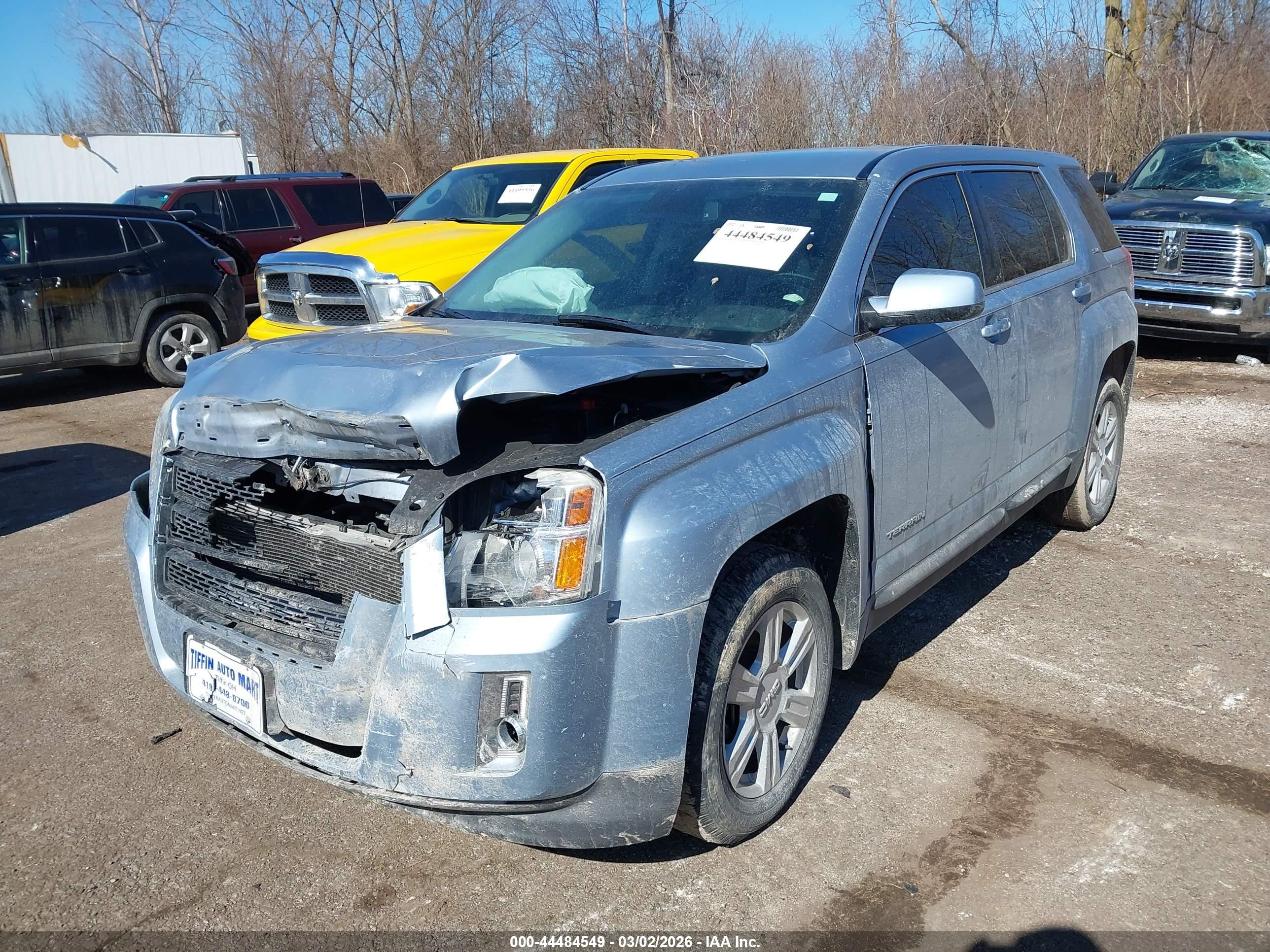 GMC TERRAIN image 2