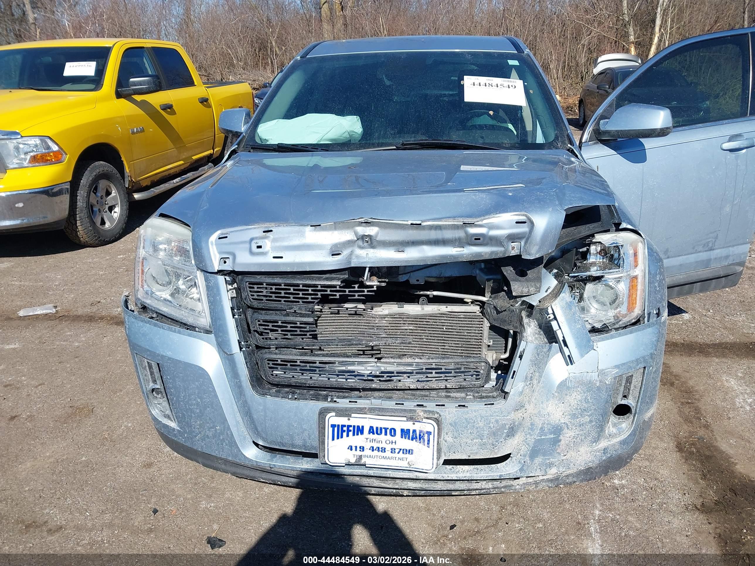 GMC TERRAIN image 6