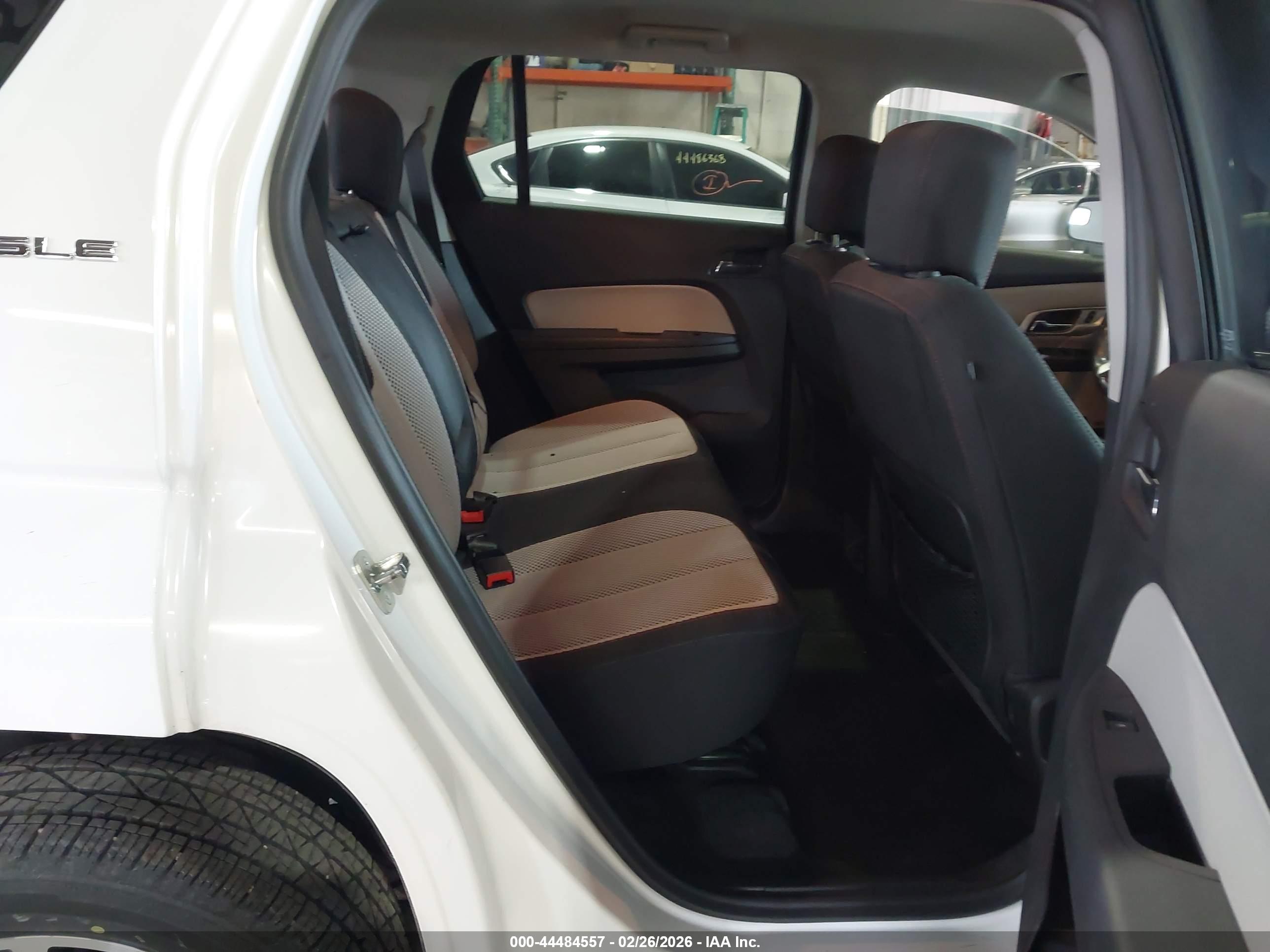 GMC TERRAIN image 8