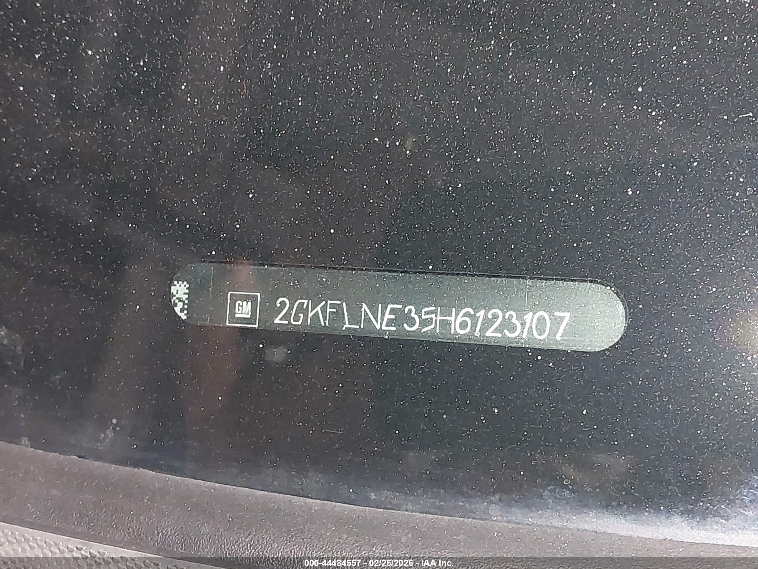 GMC TERRAIN image 9