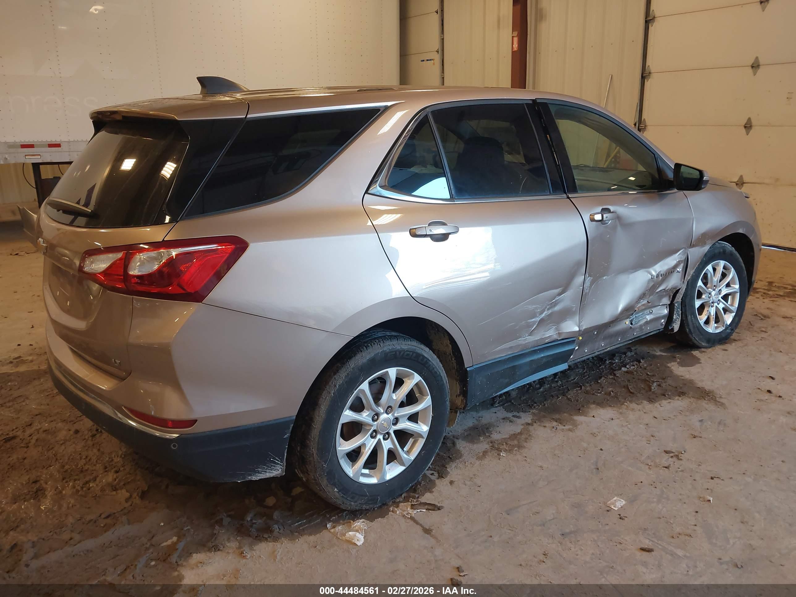 CHEVROLET EQUINOX image 4