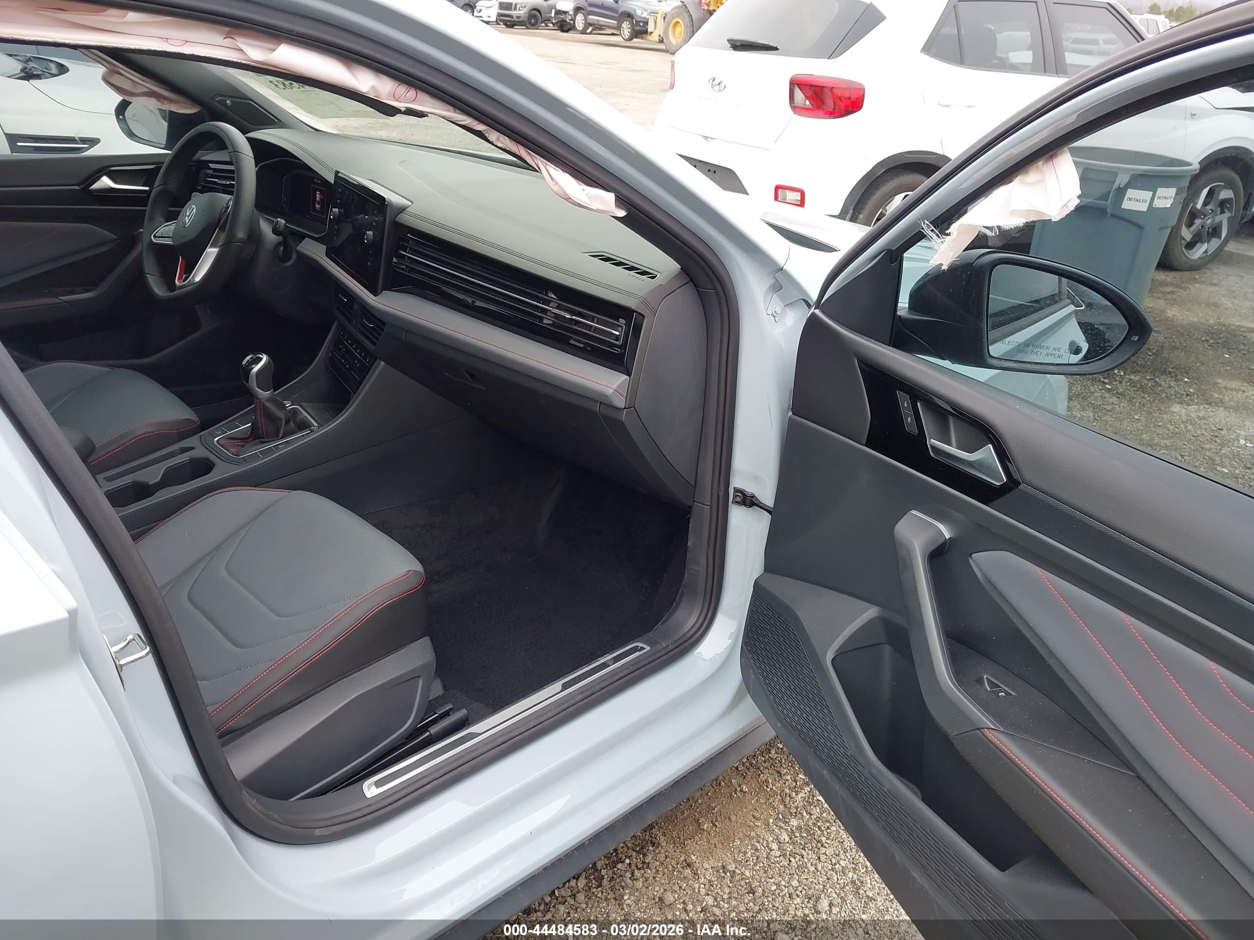 VOLKSWAGEN JETTA image 5