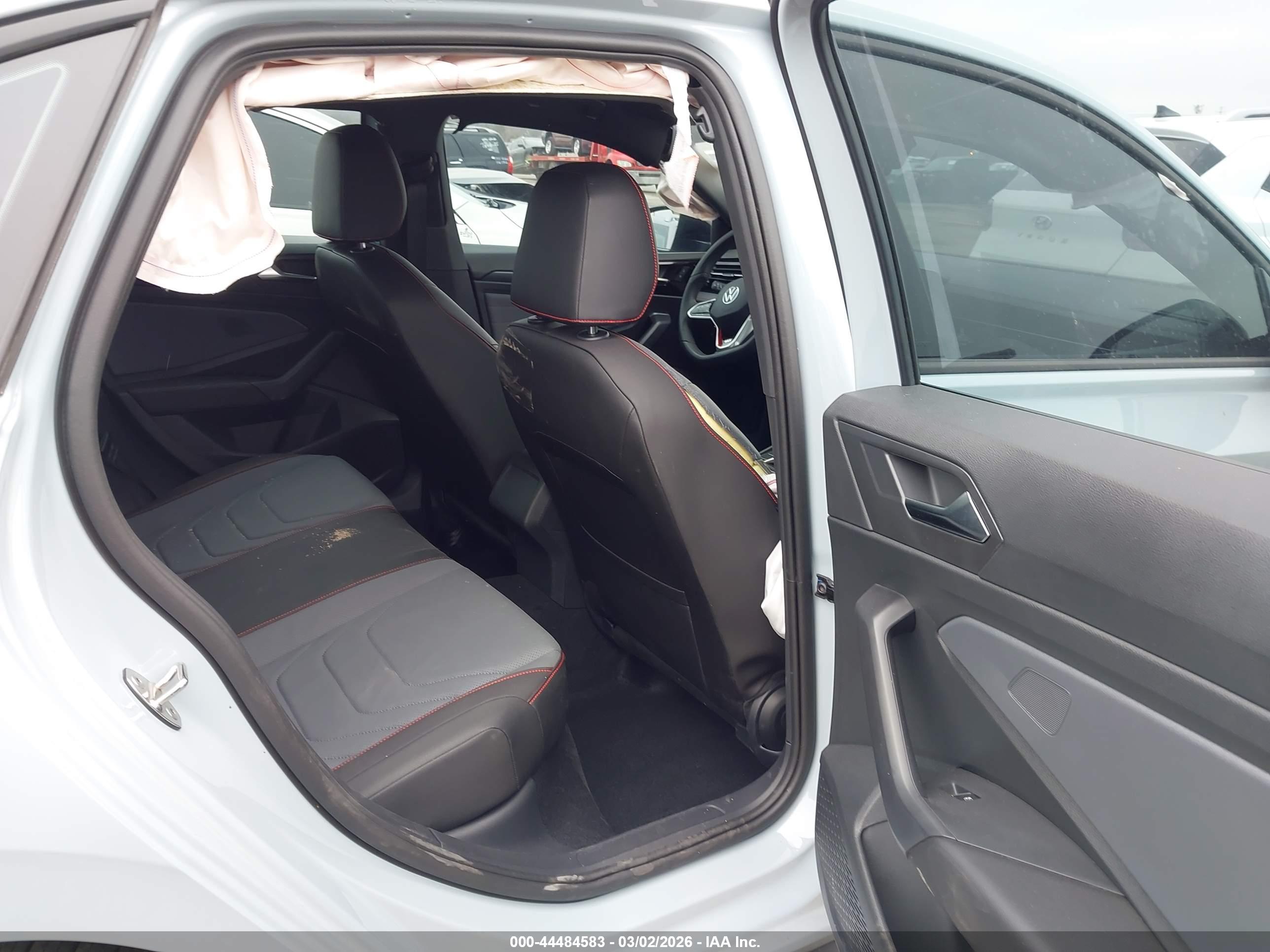 VOLKSWAGEN JETTA image 8