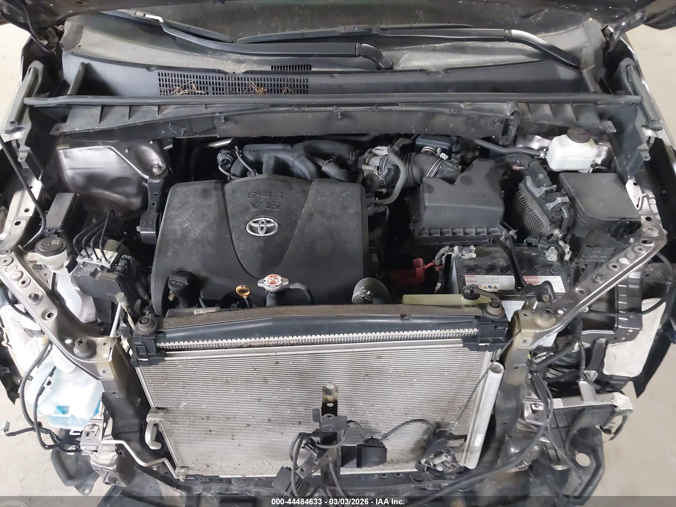 TOYOTA HIGHLANDER image 10