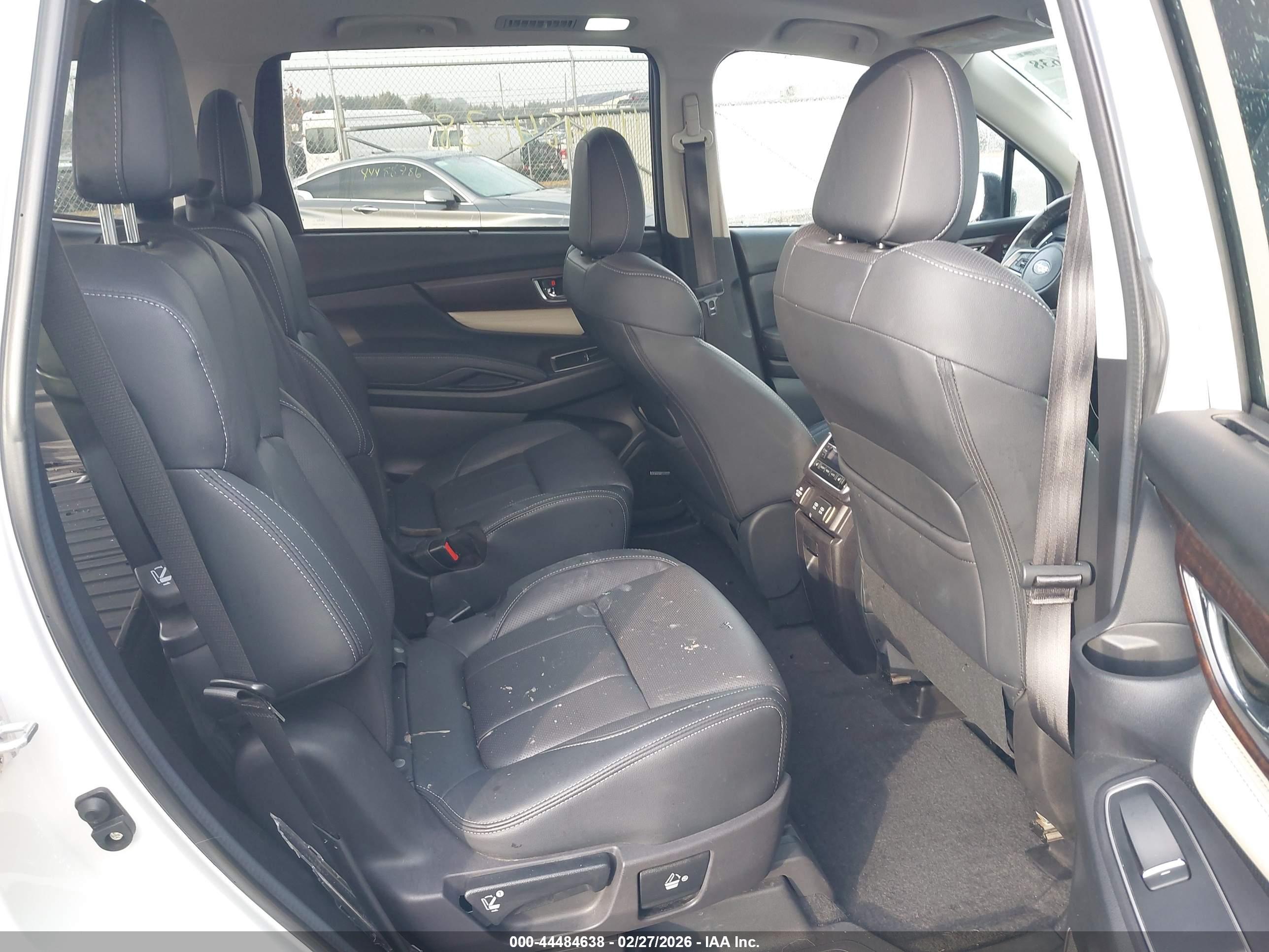 SUBARU ASCENT image 8