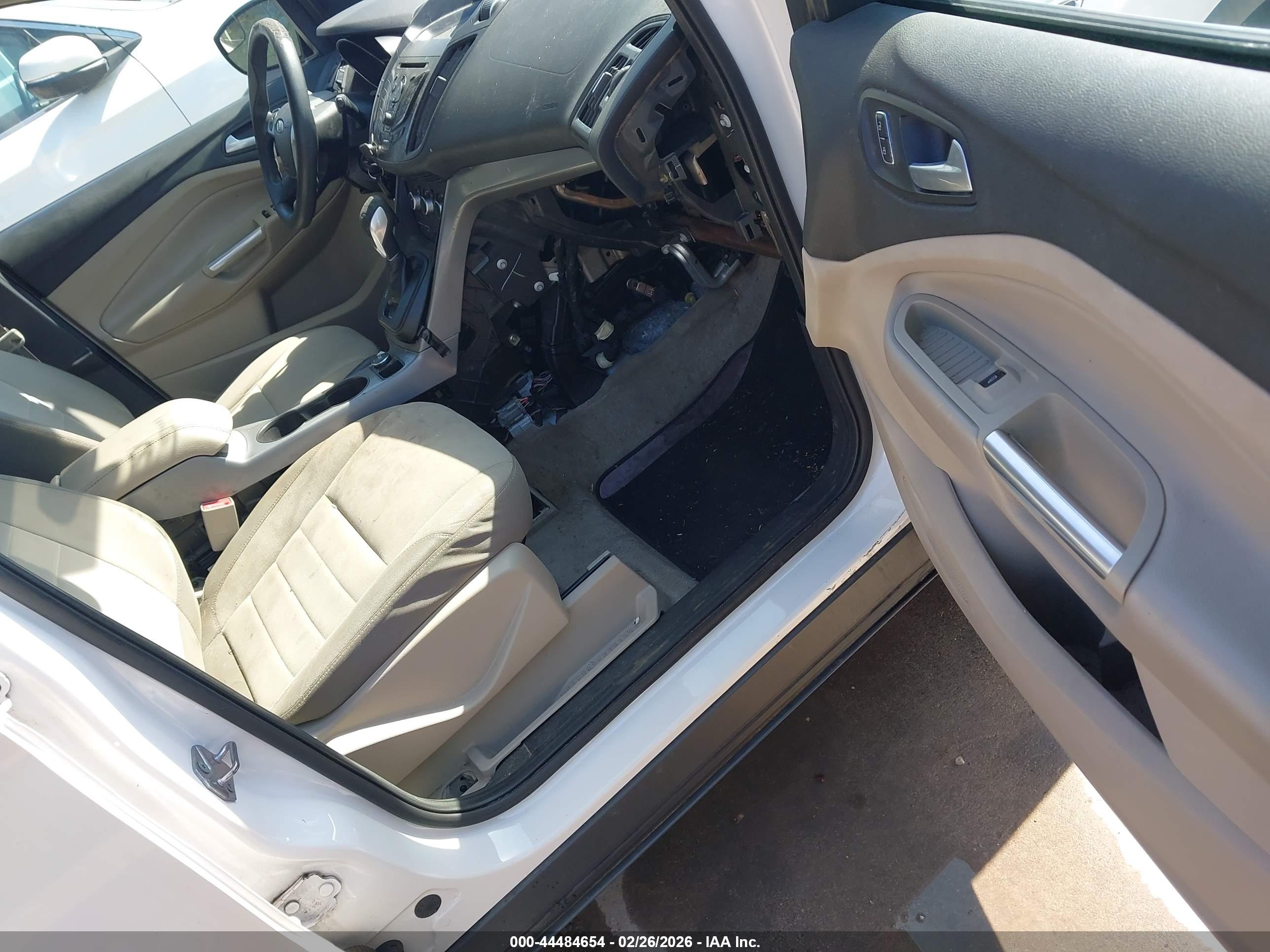 FORD ESCAPE image 5