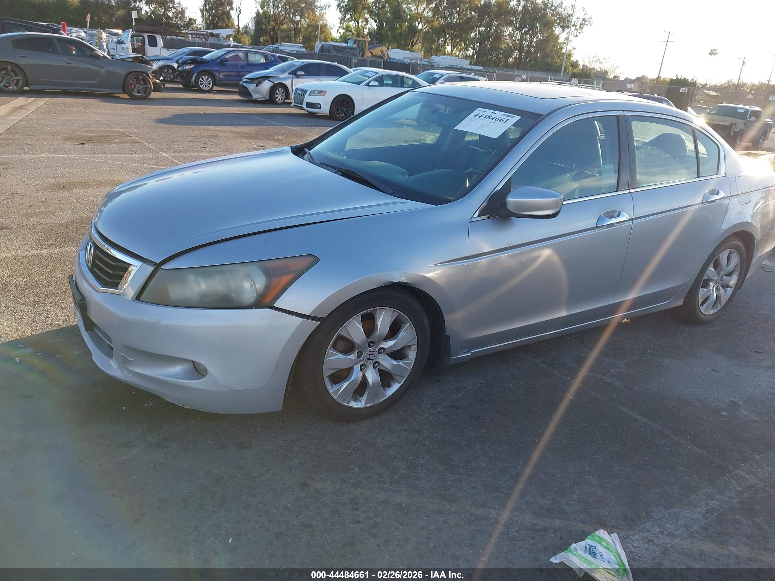 HONDA ACCORD image 2