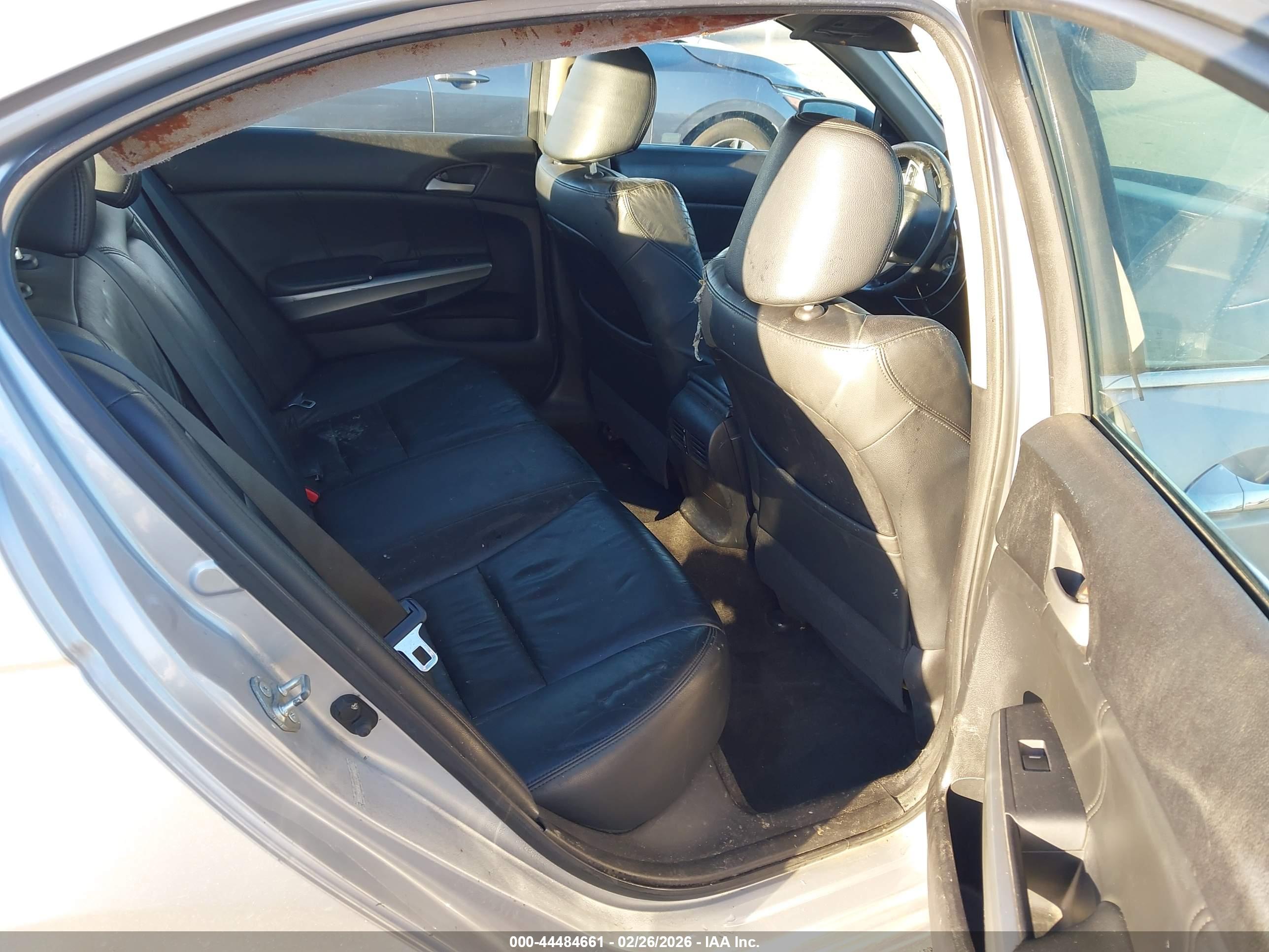 HONDA ACCORD image 8