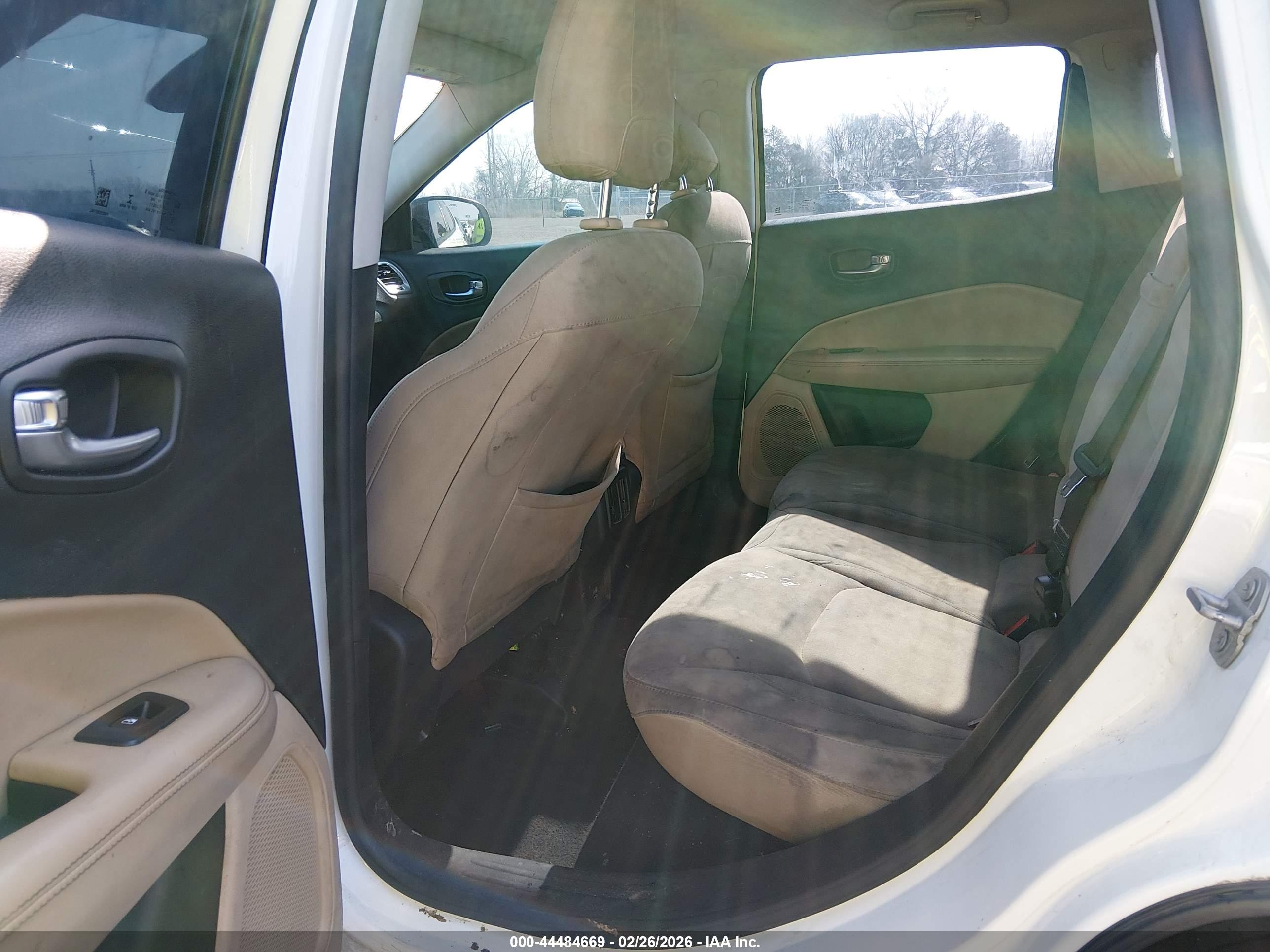 JEEP COMPASS image 8