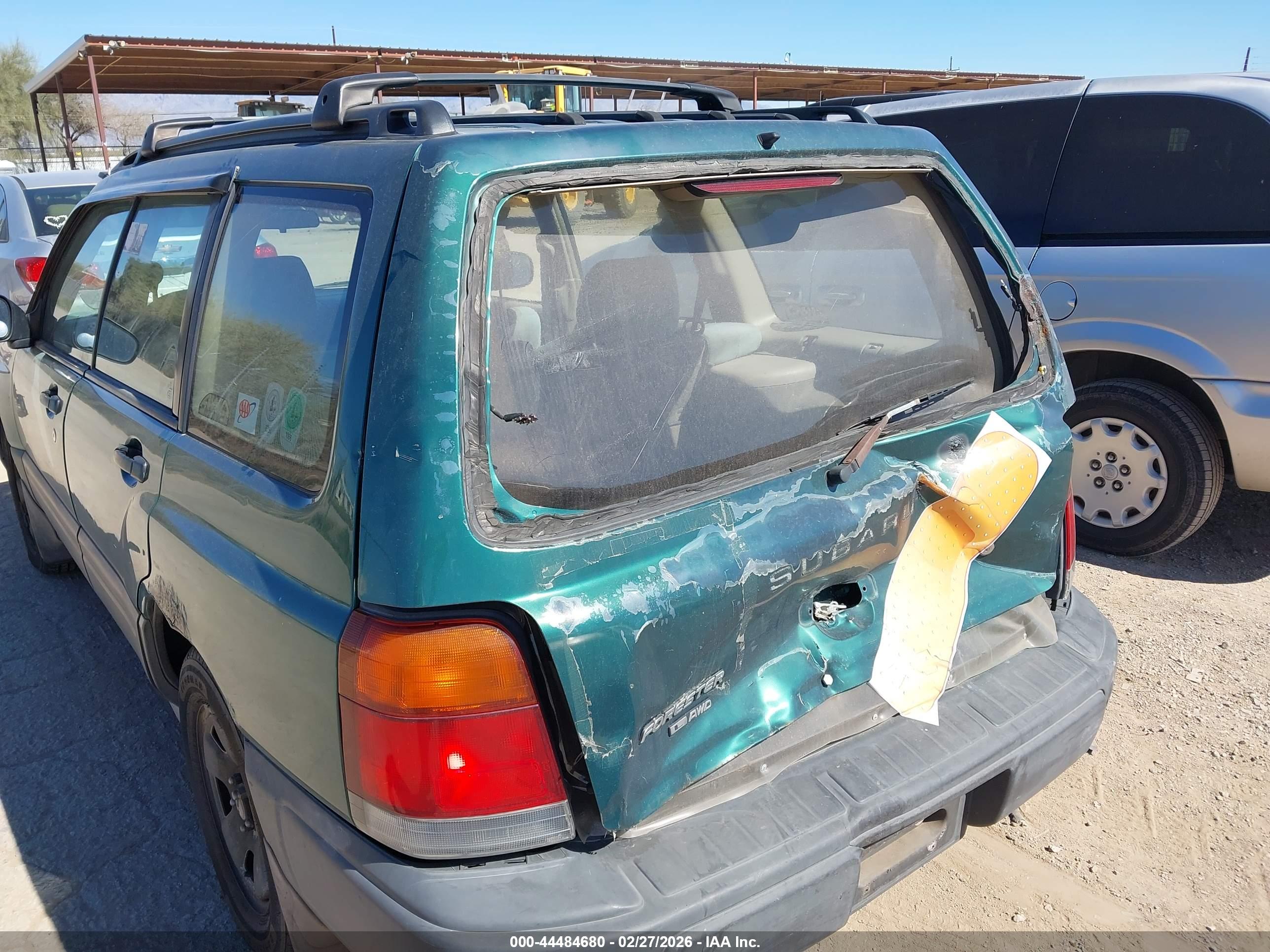 SUBARU FORESTER image 6