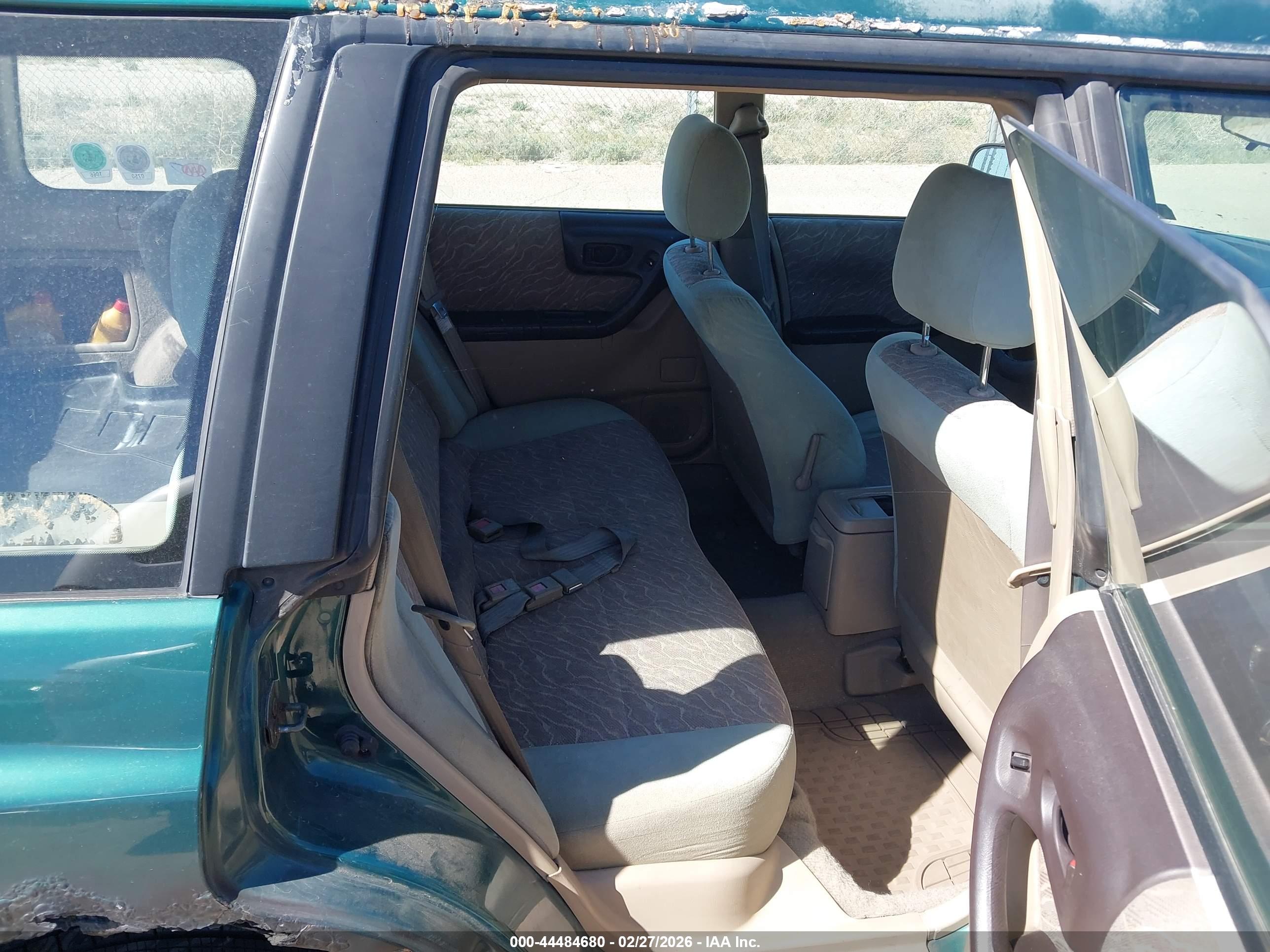 SUBARU FORESTER image 8