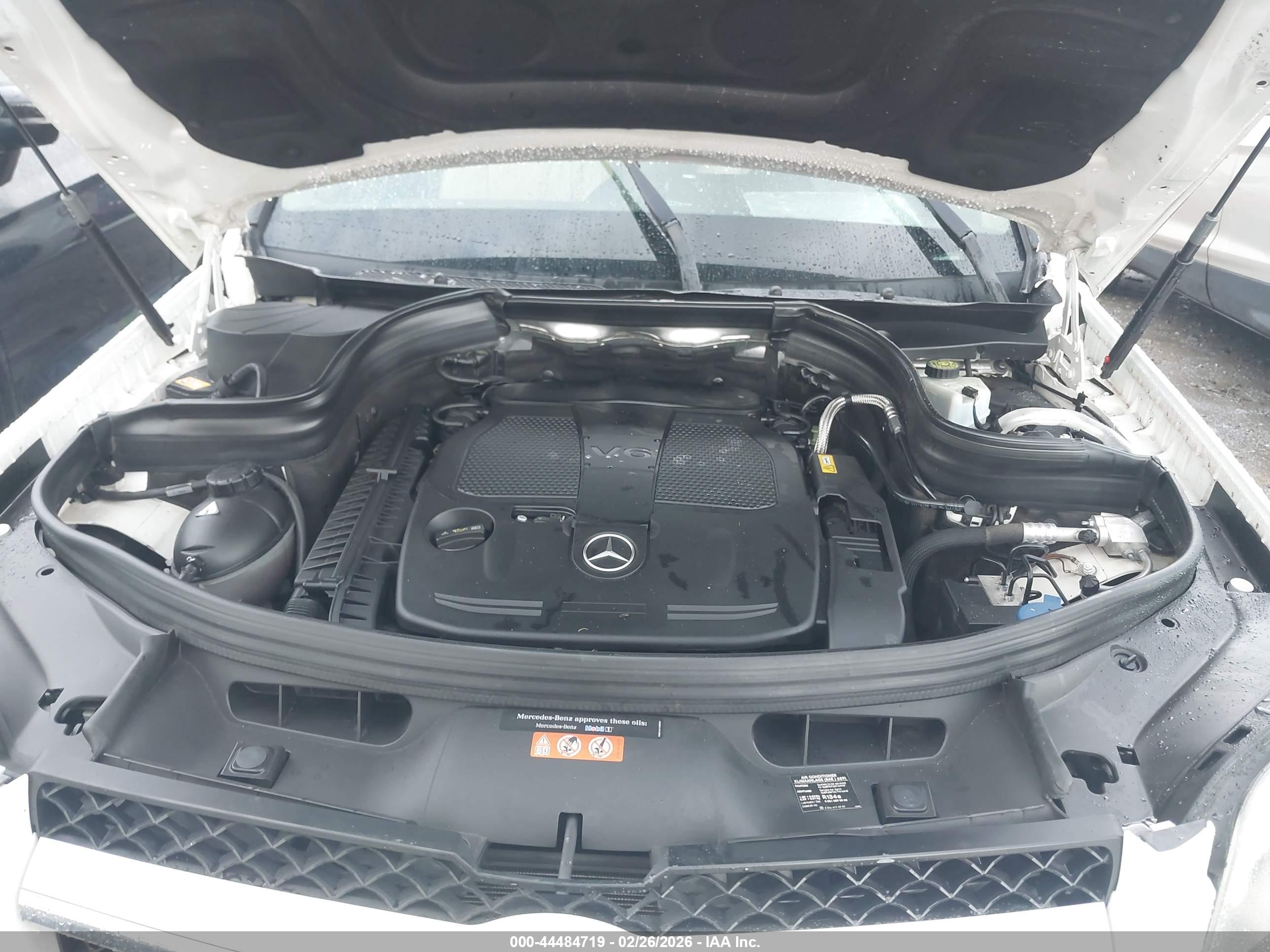 MERCEDES-BENZ GLK image 10