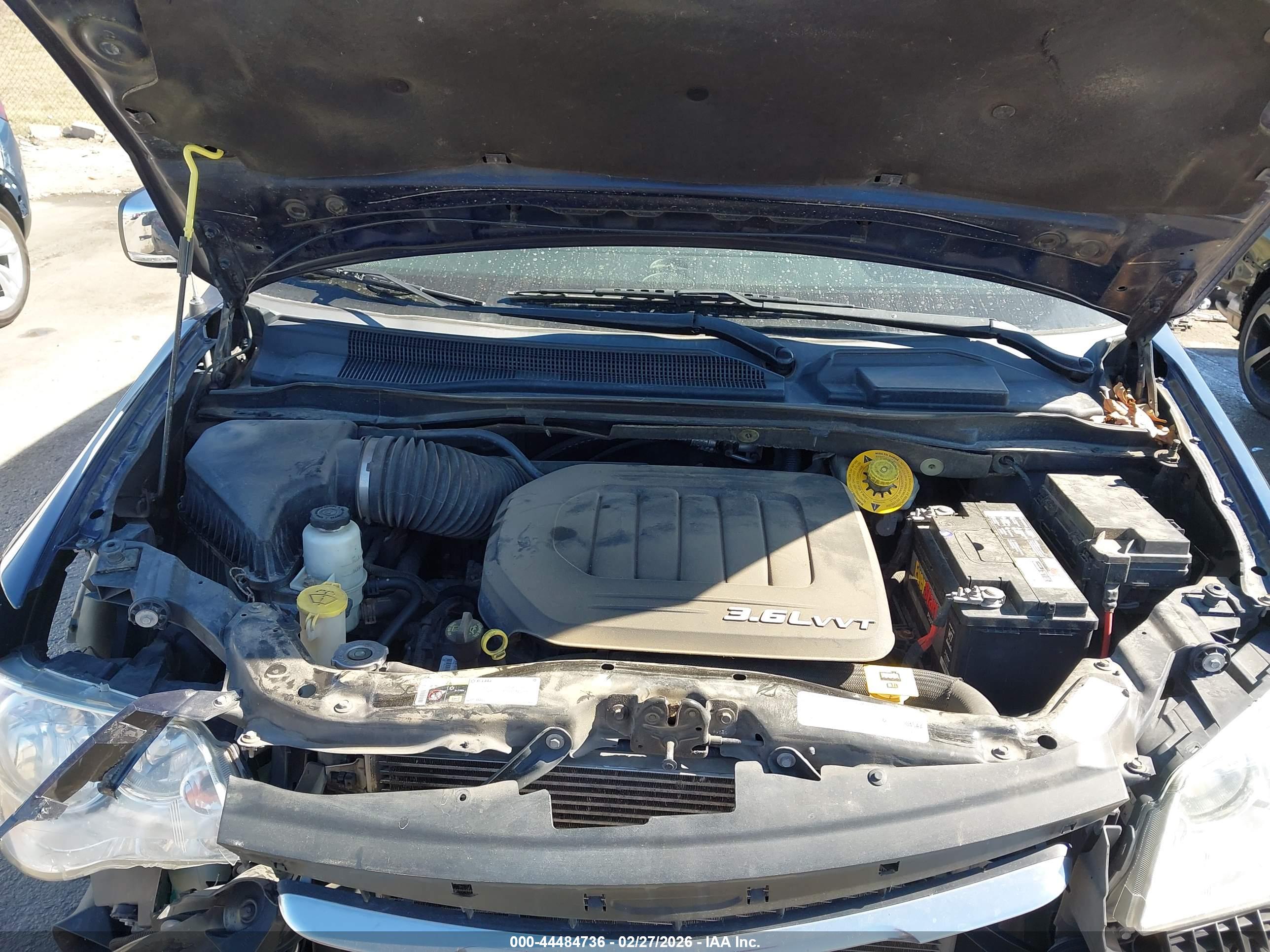 CHRYSLER TOWN image 10