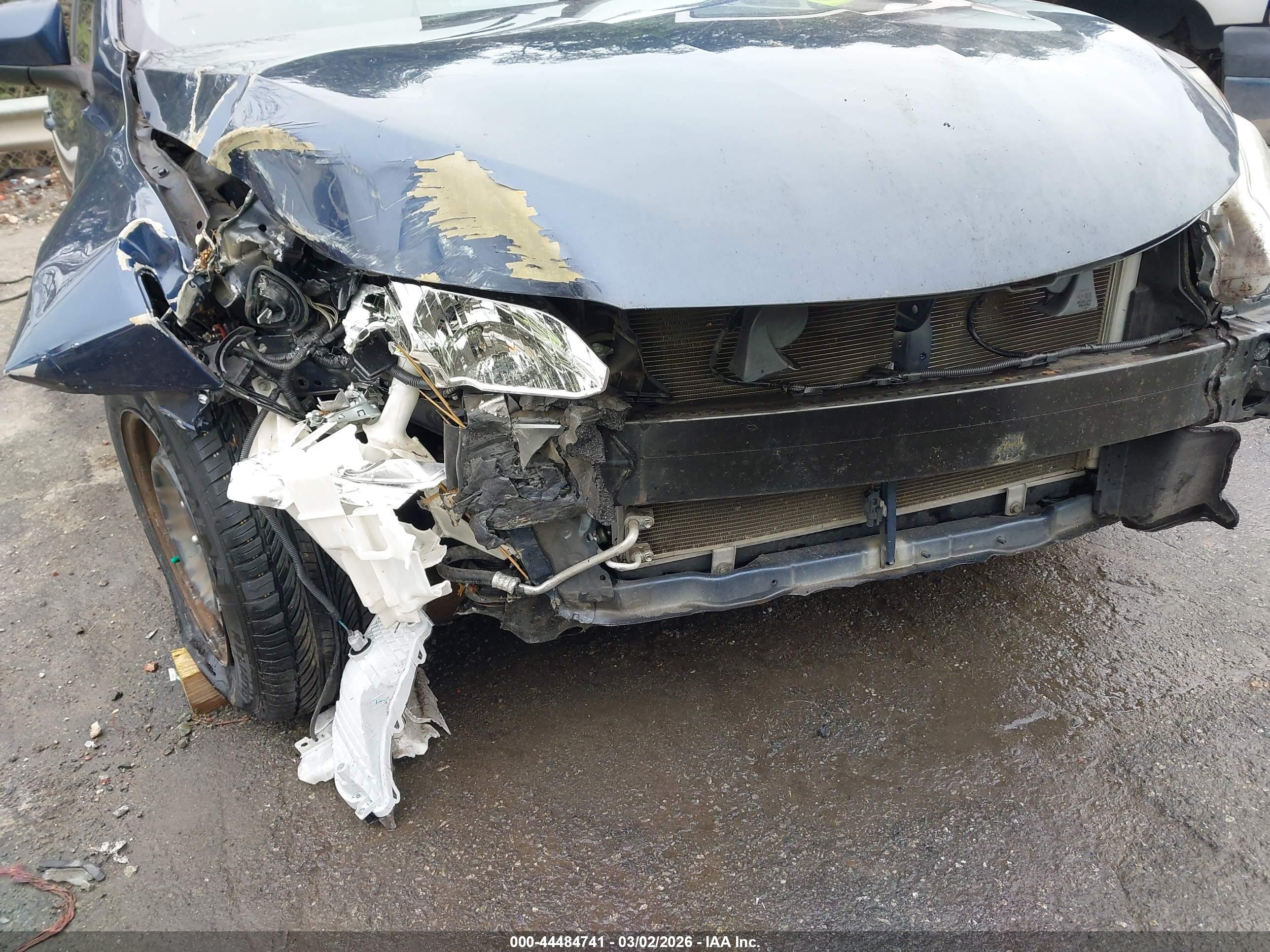 TOYOTA CAMRY image 6