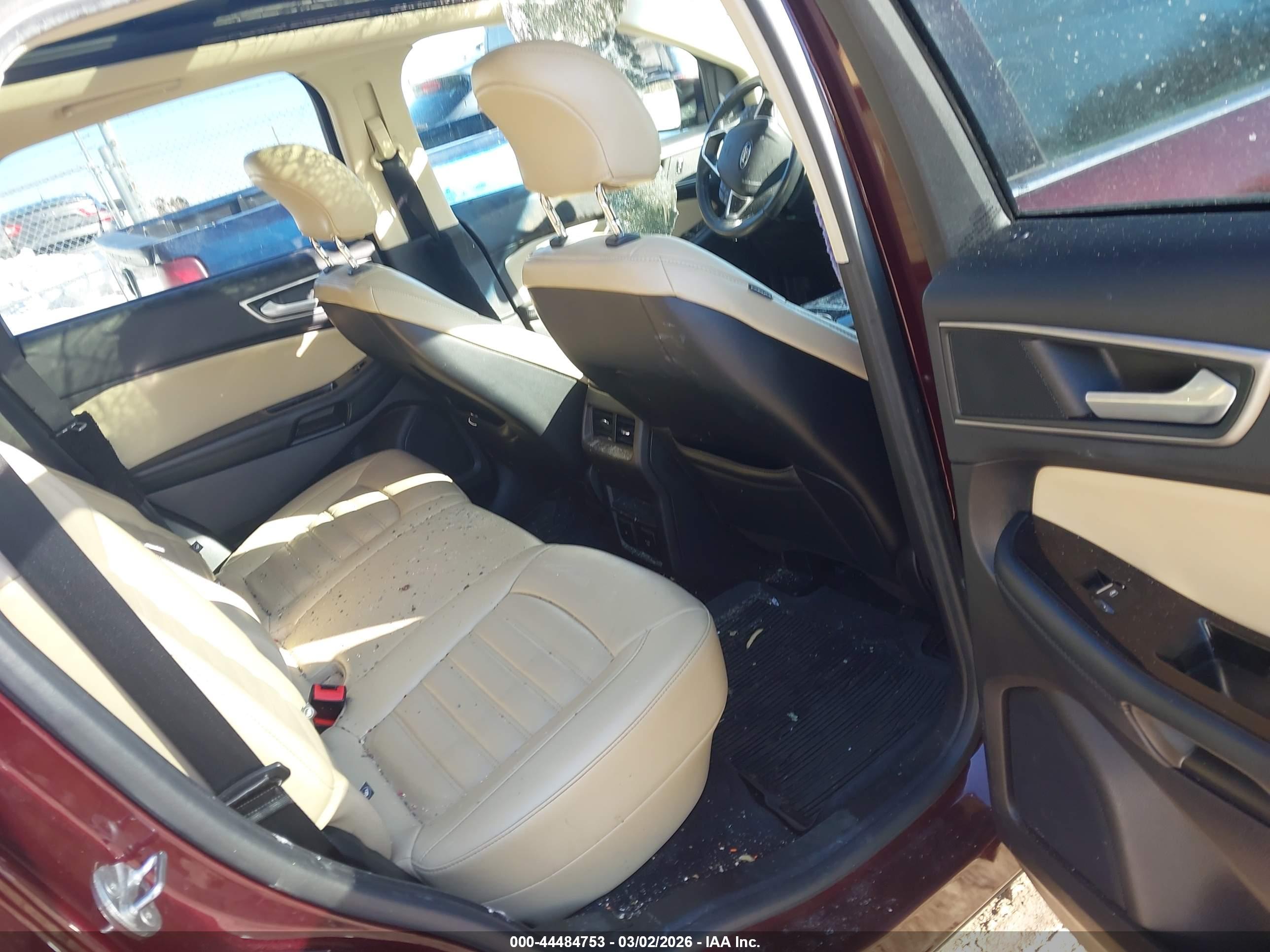 FORD EDGE image 8