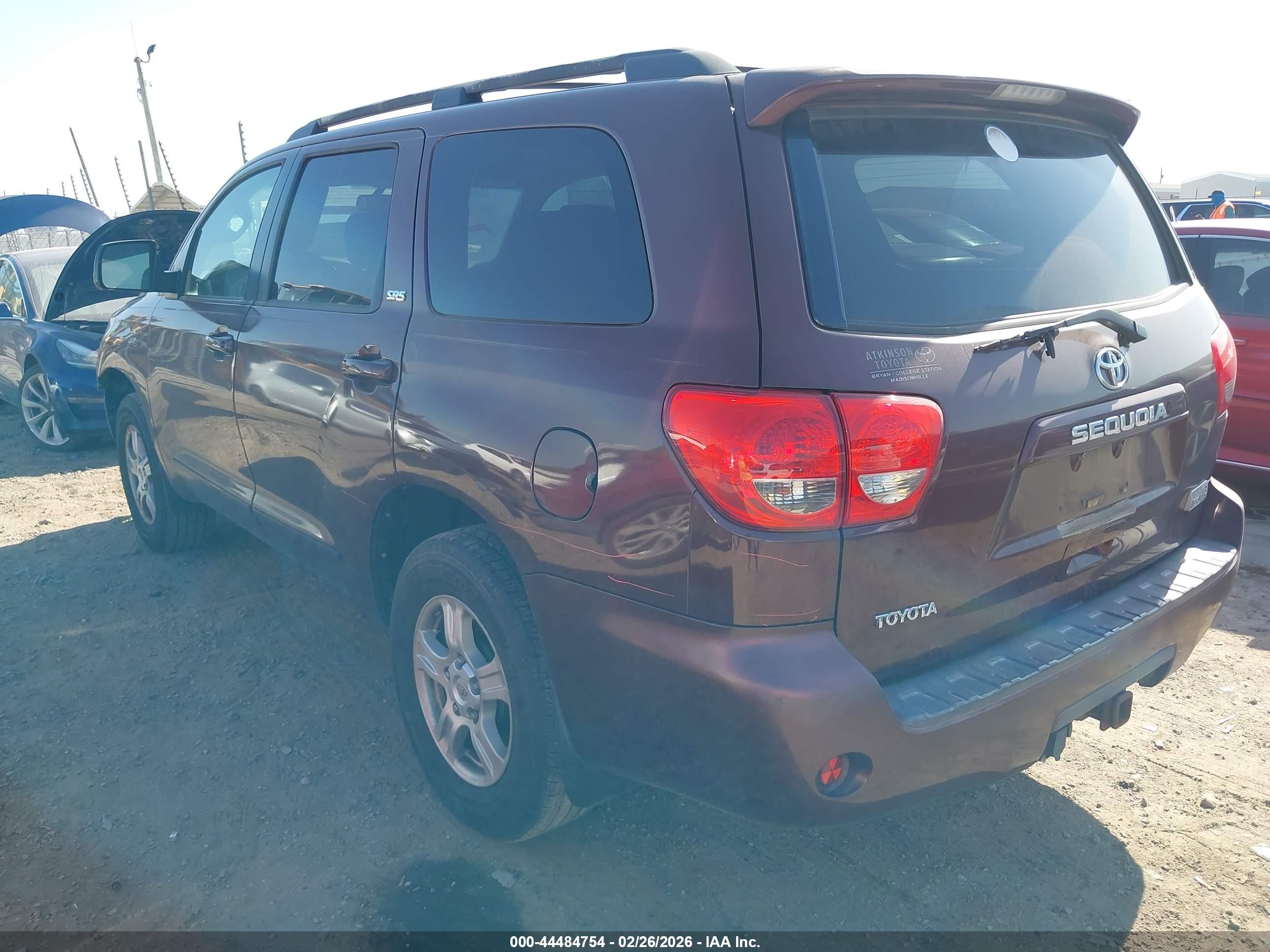 TOYOTA SEQUOIA image 3