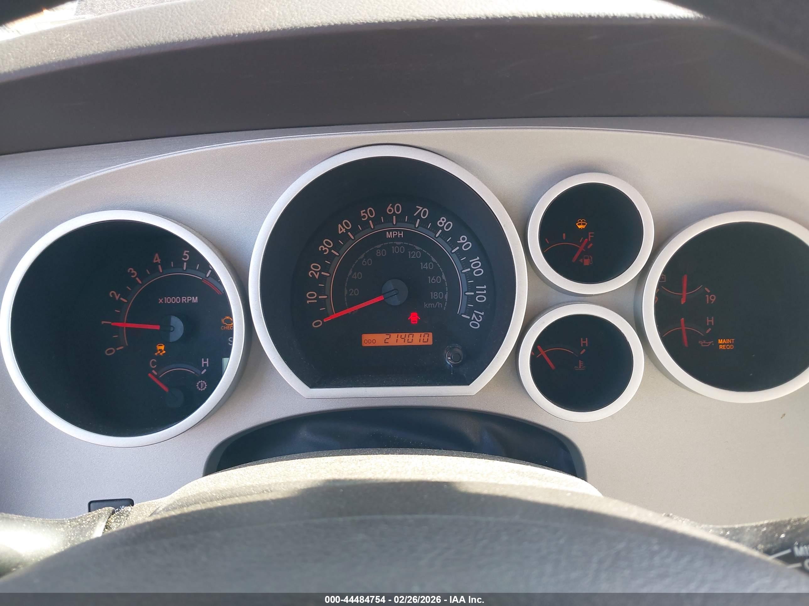 TOYOTA SEQUOIA image 7