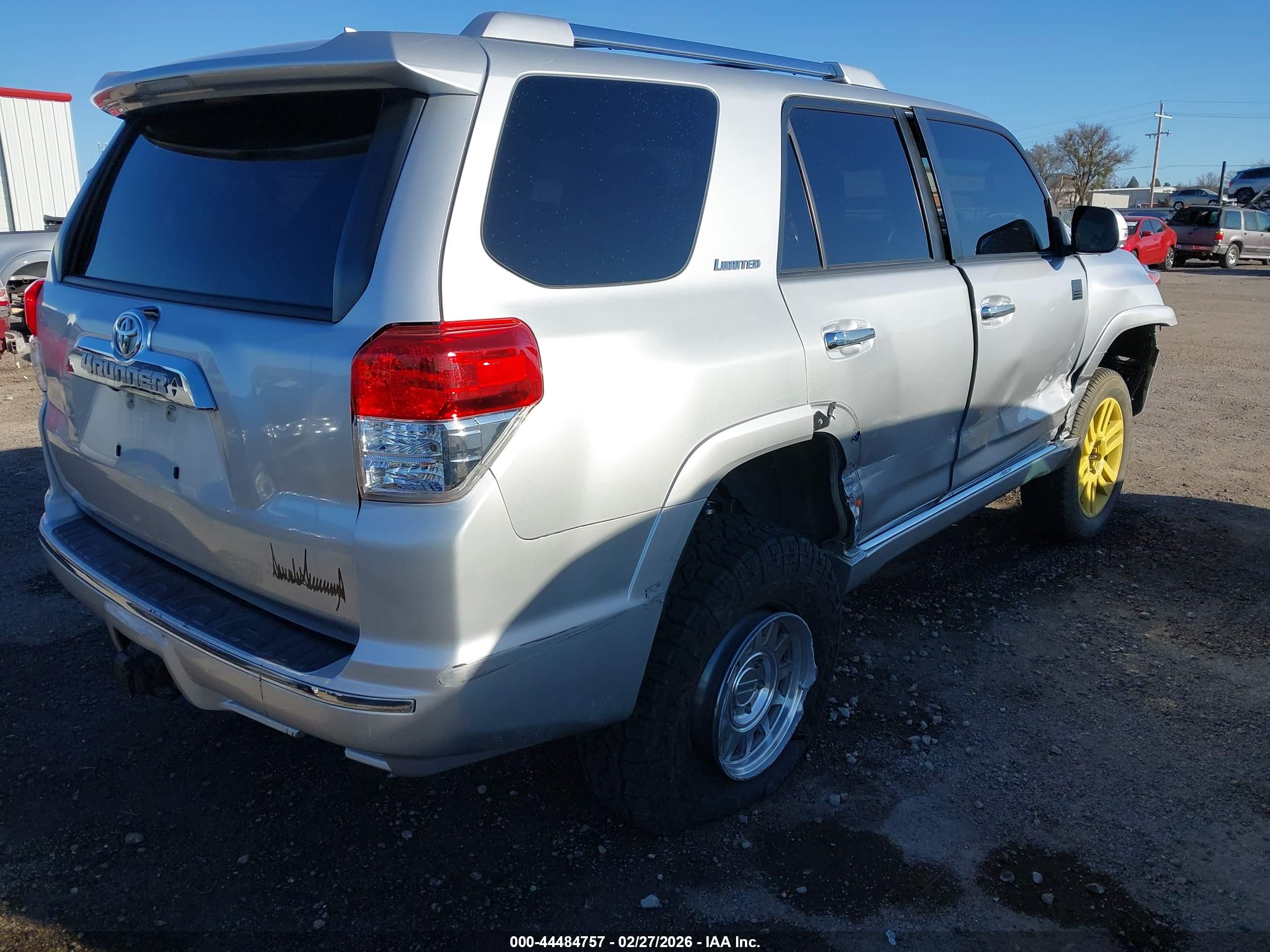 TOYOTA 4RUNNER image 4