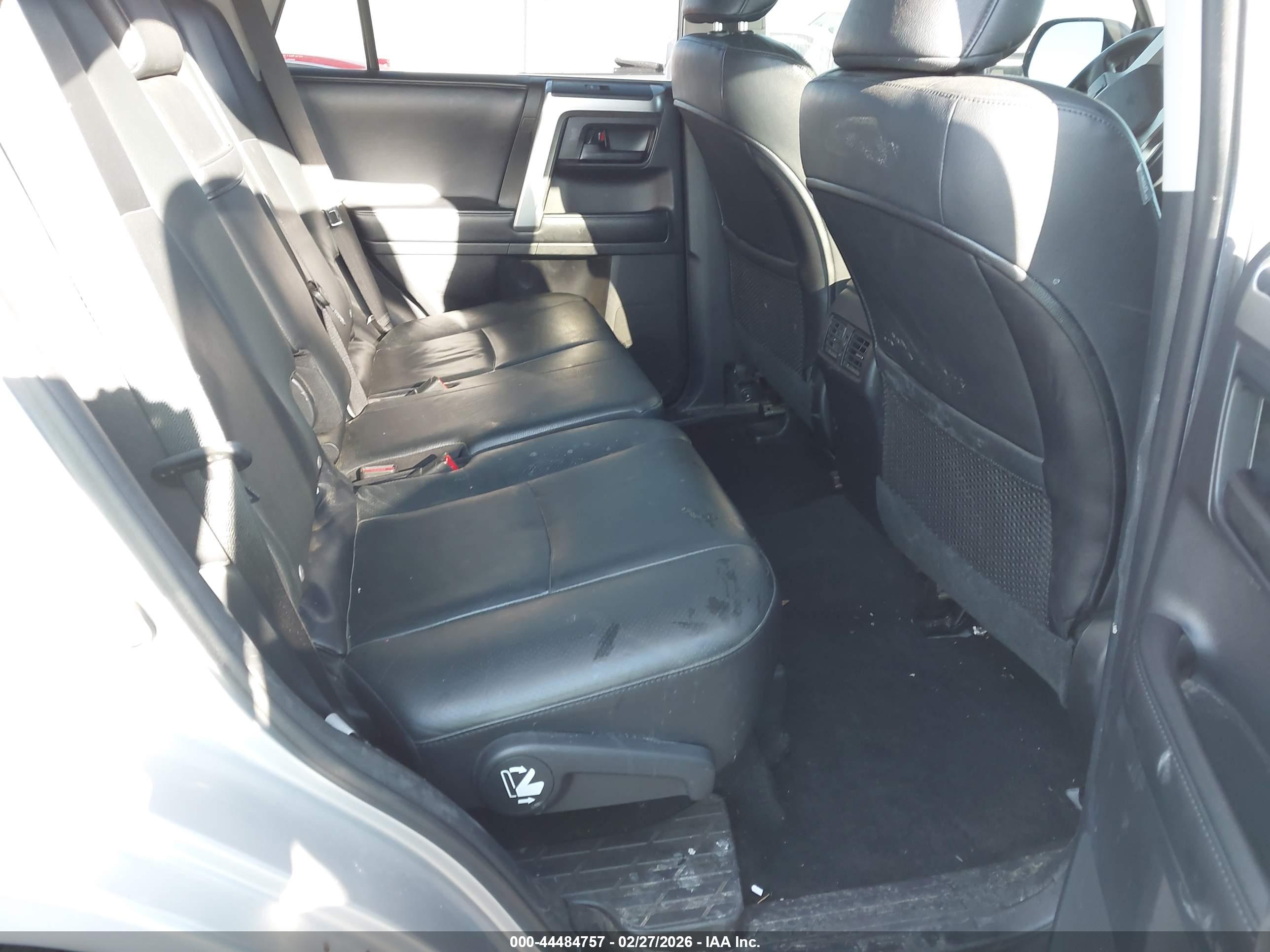 TOYOTA 4RUNNER image 8
