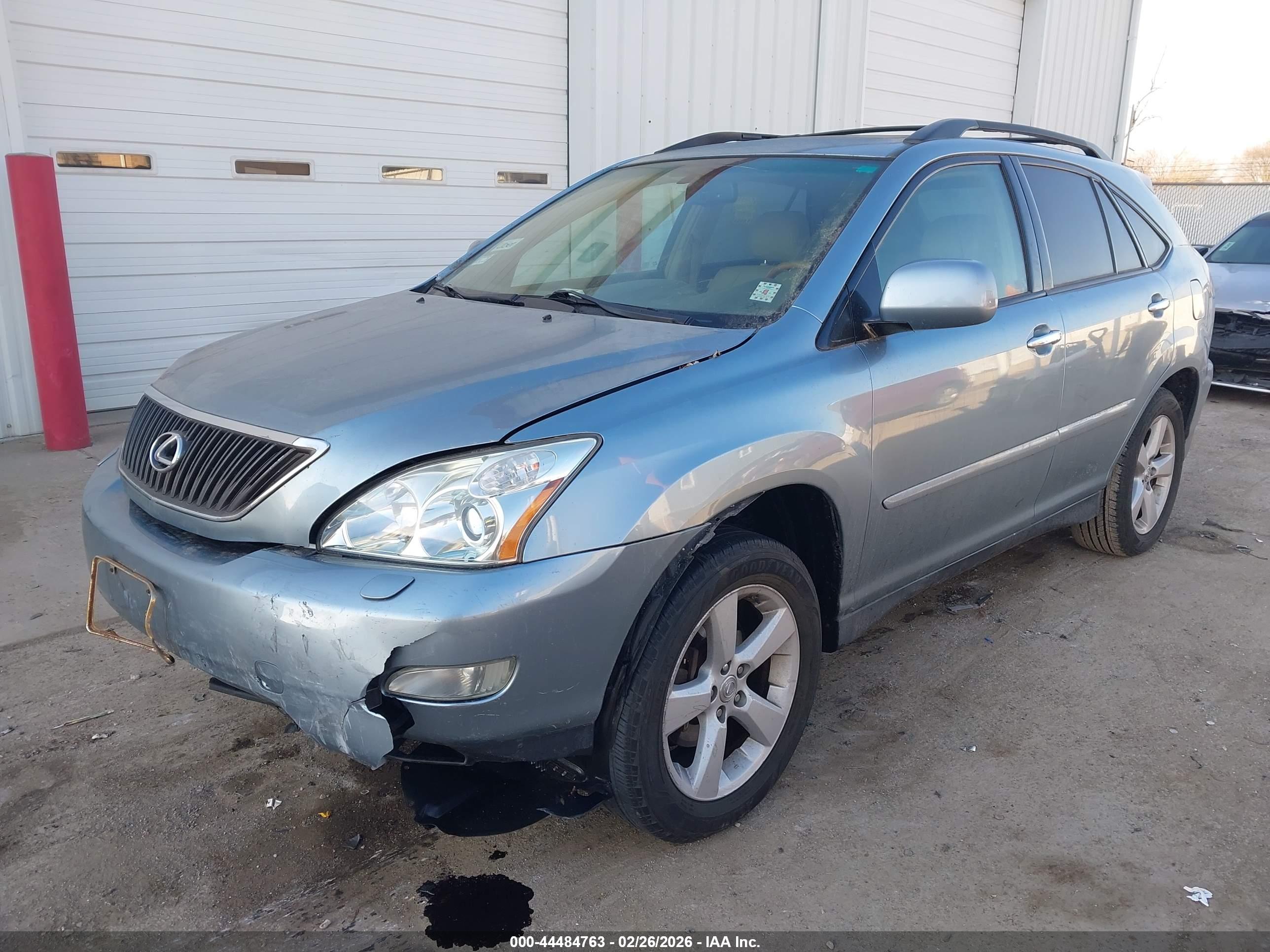 LEXUS RX image 2