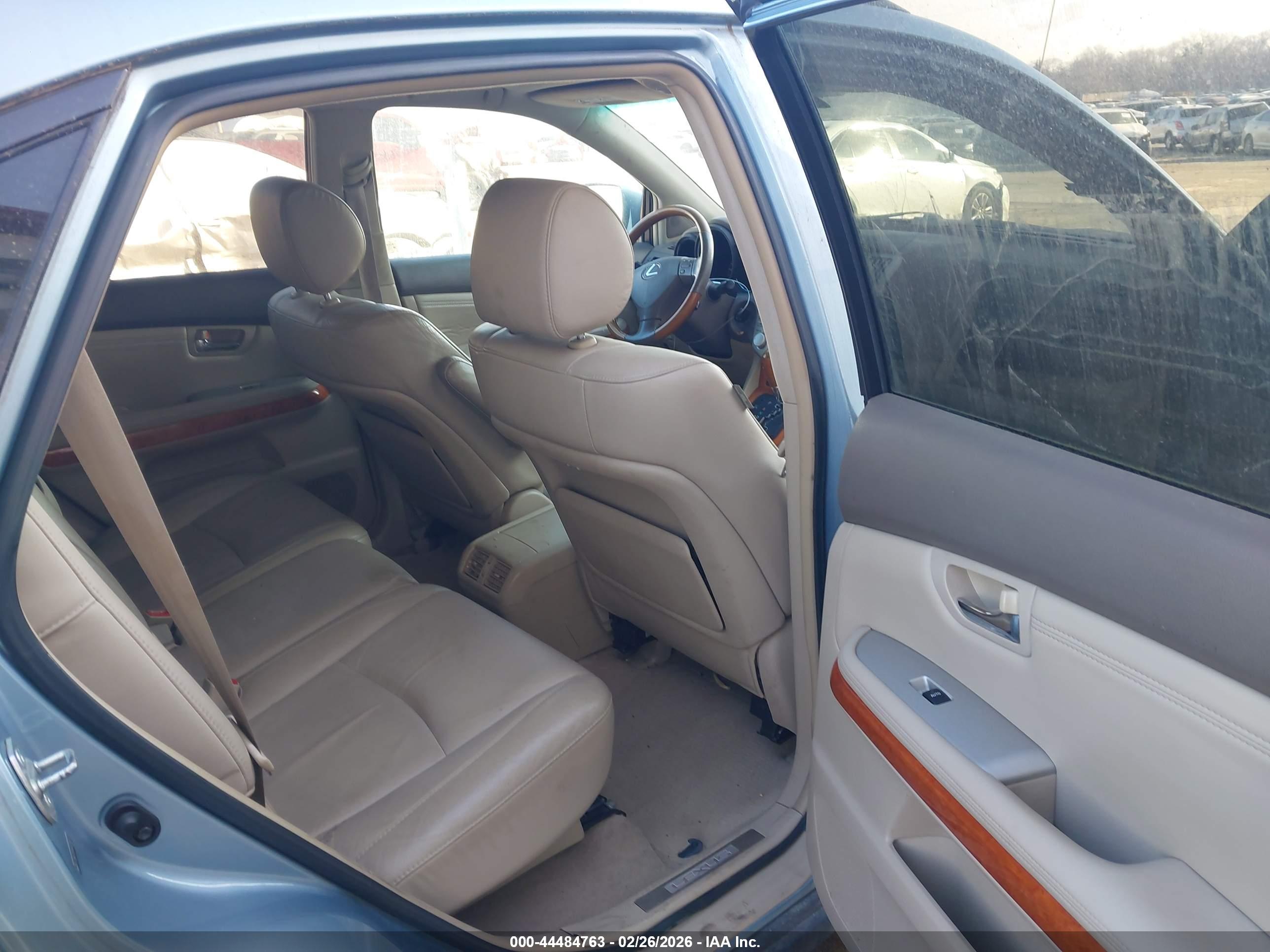 LEXUS RX image 8