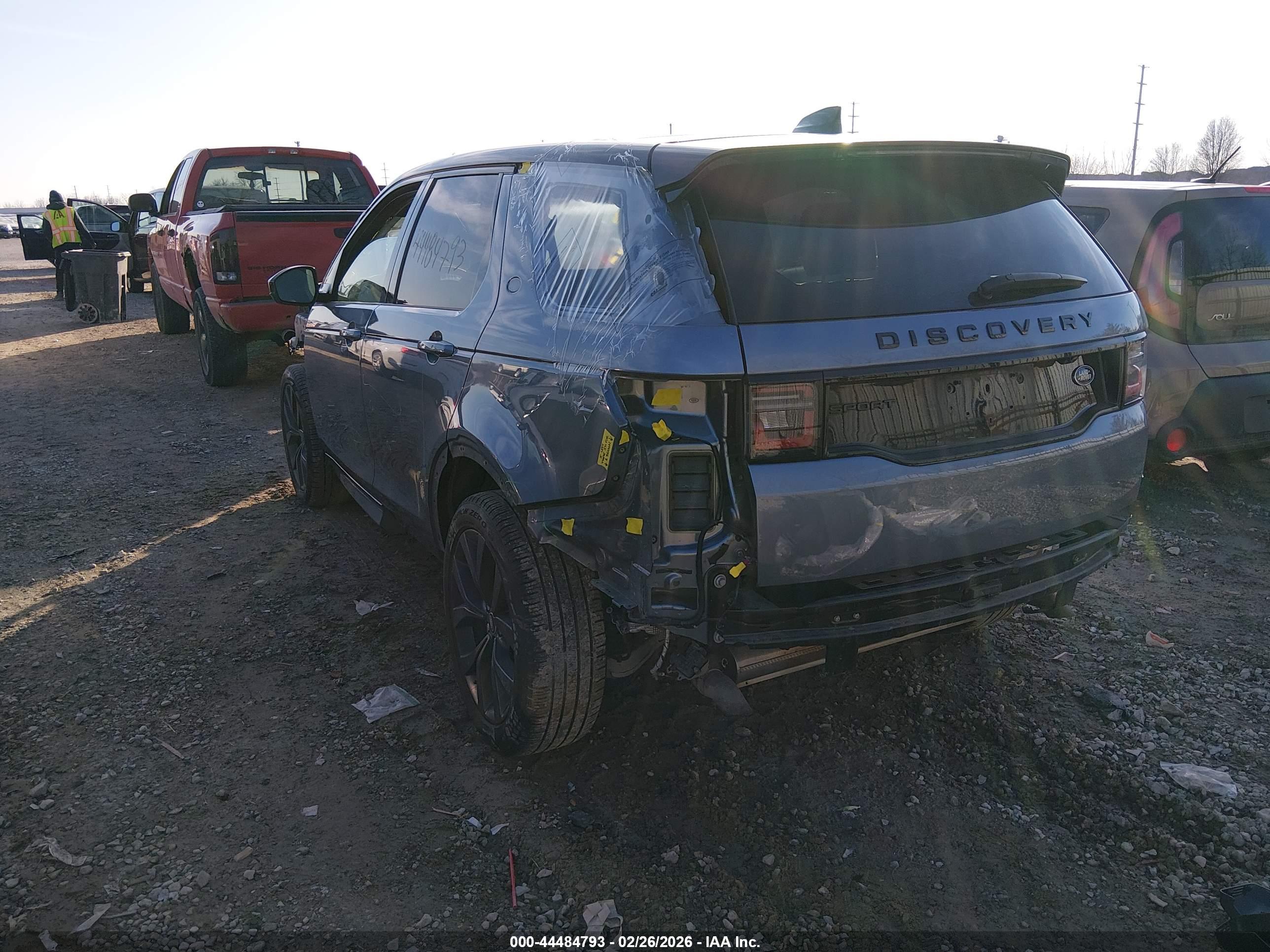 LAND ROVER image 3