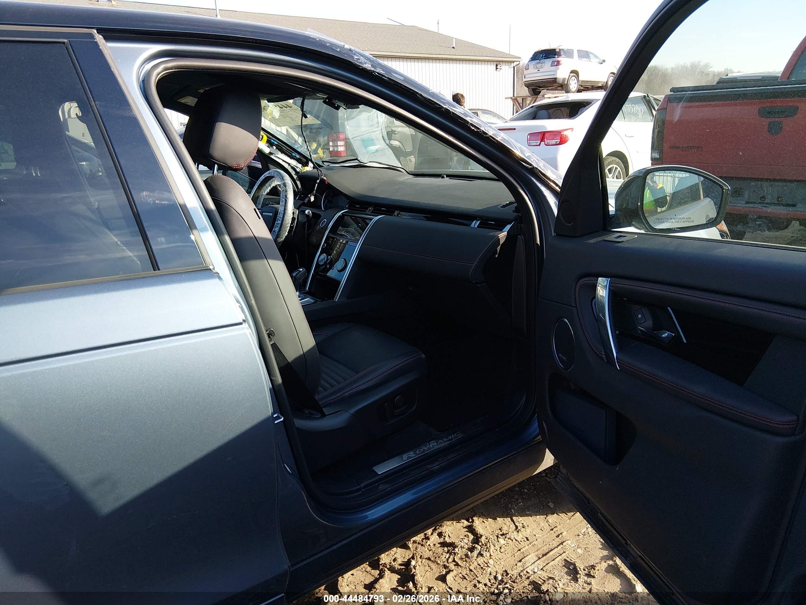 LAND ROVER image 5