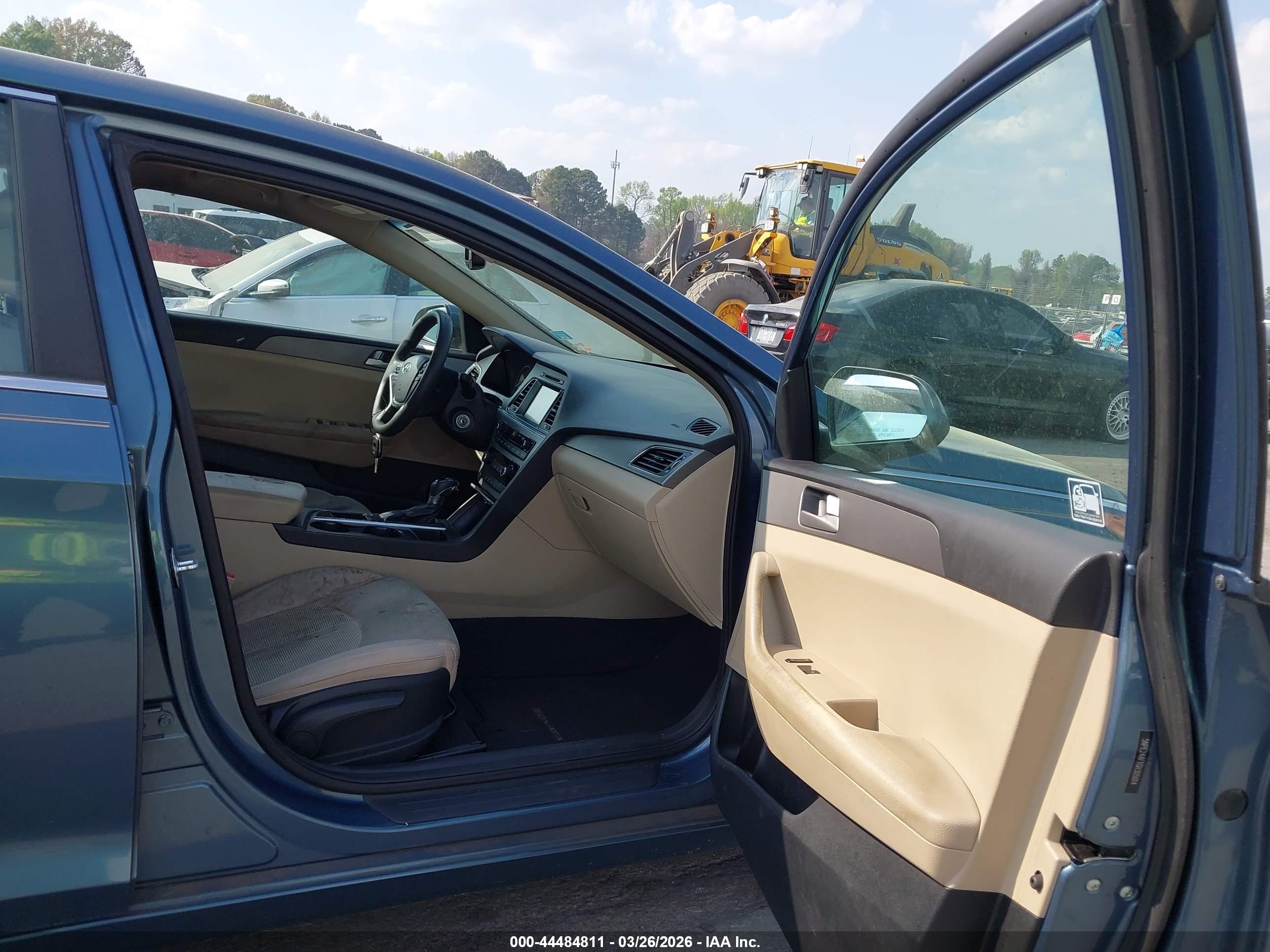 HYUNDAI SONATA image 5