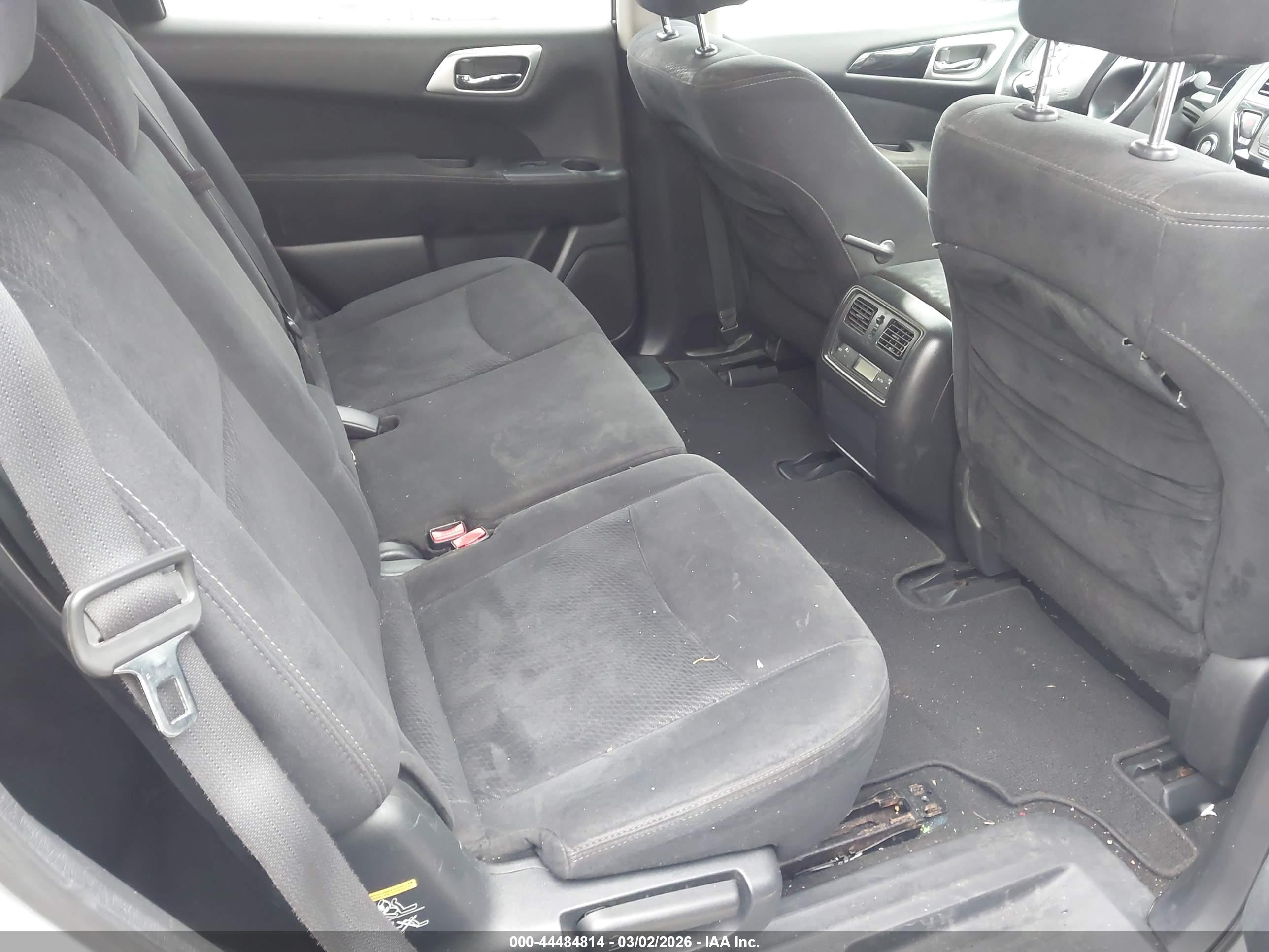 NISSAN PATHFINDER image 8