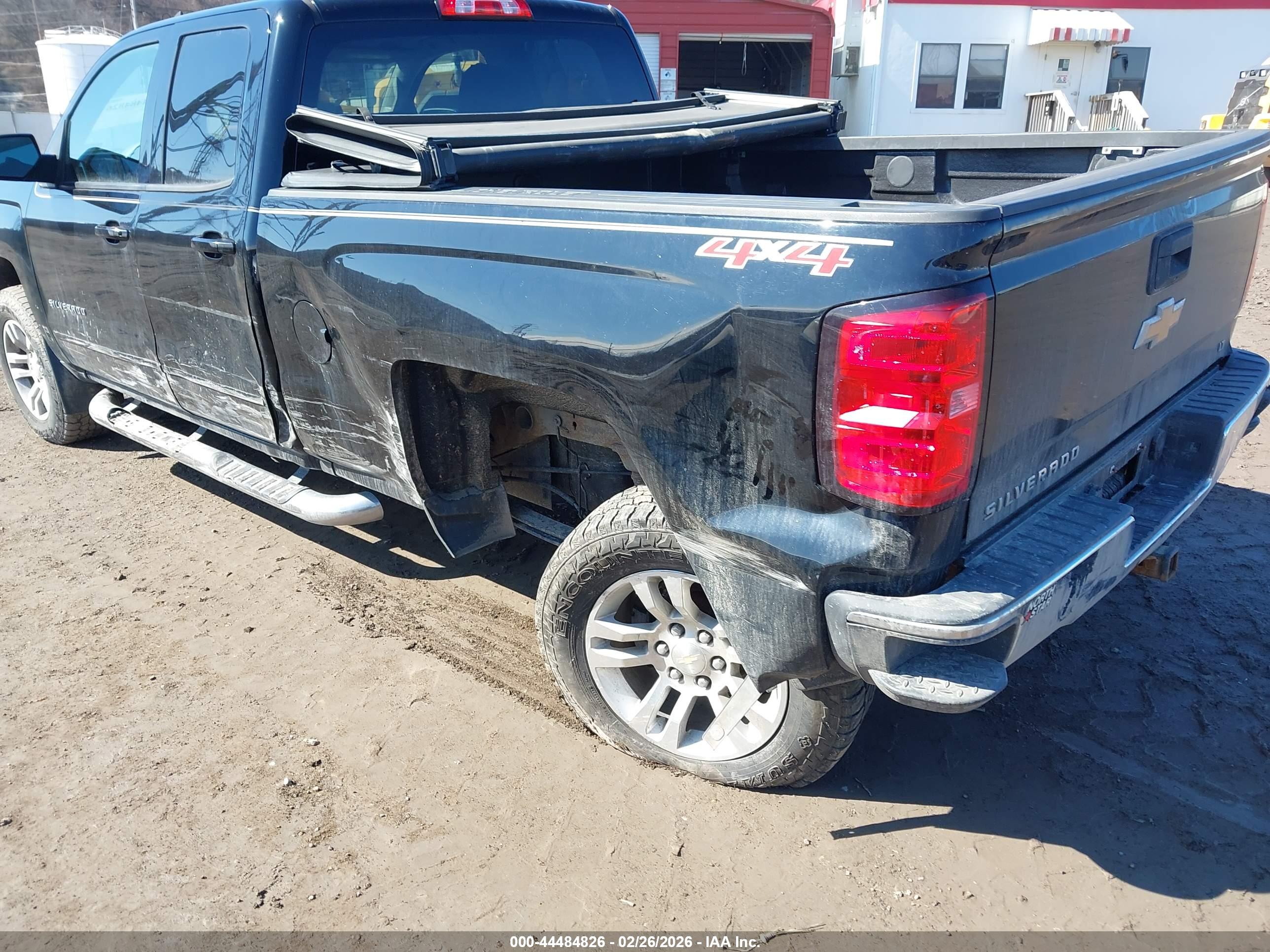 CHEVROLET SILVERADO image 6