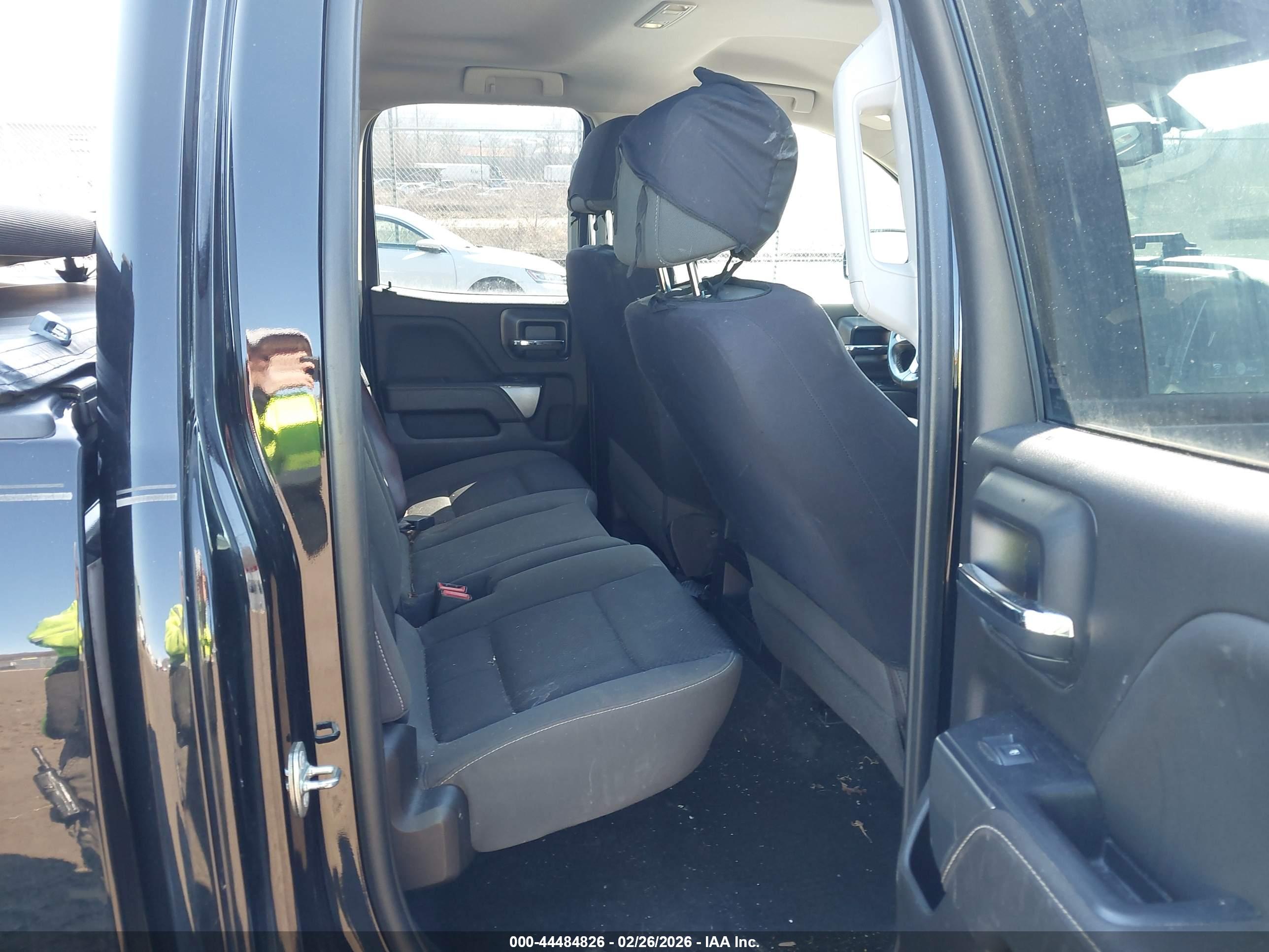 CHEVROLET SILVERADO image 8