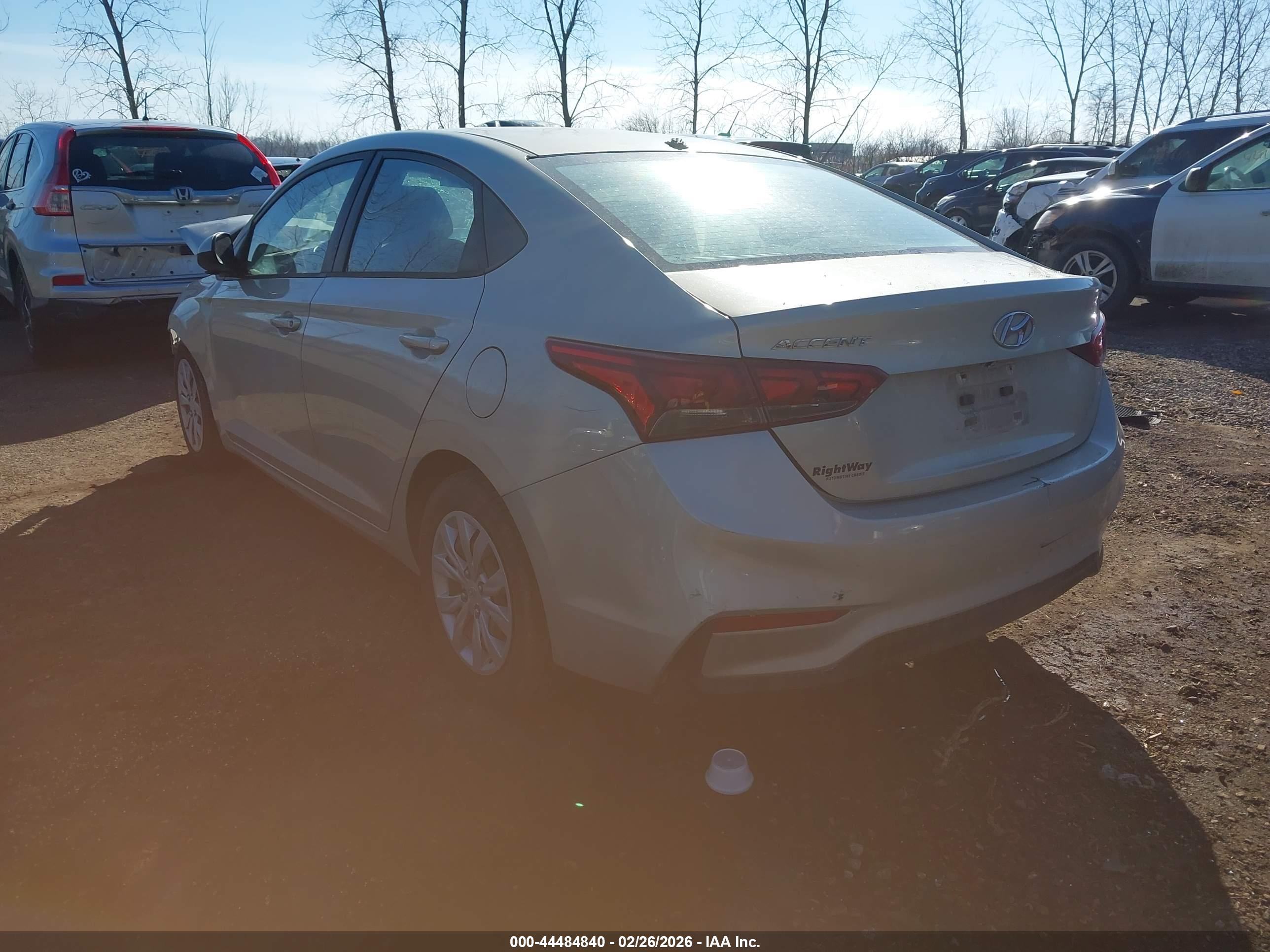 HYUNDAI ACCENT image 3
