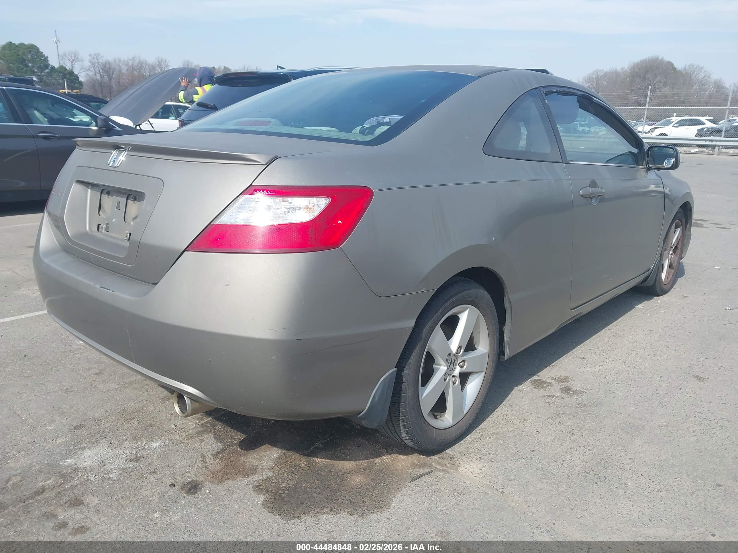 HONDA CIVIC image 4