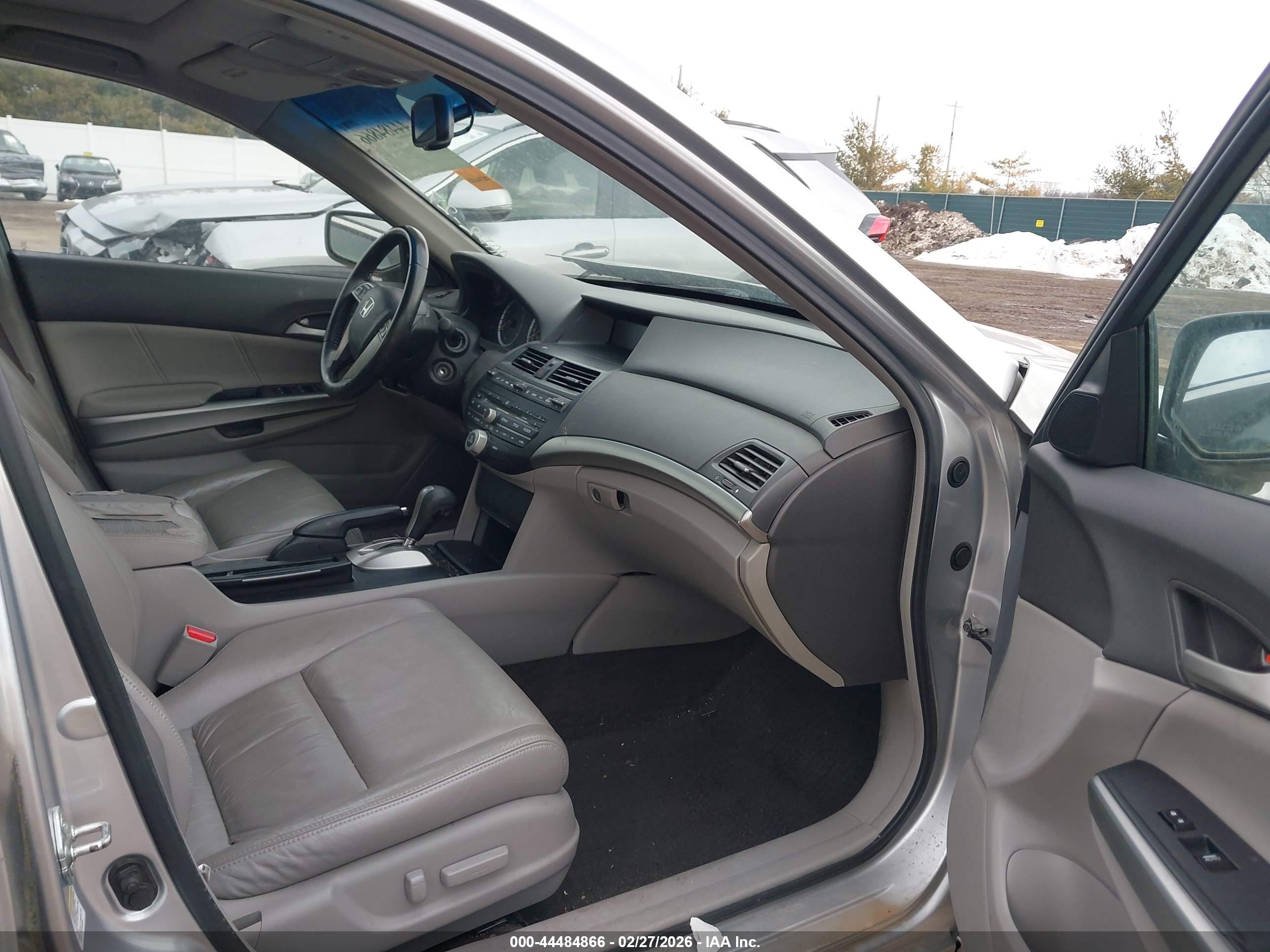 HONDA ACCORD image 5