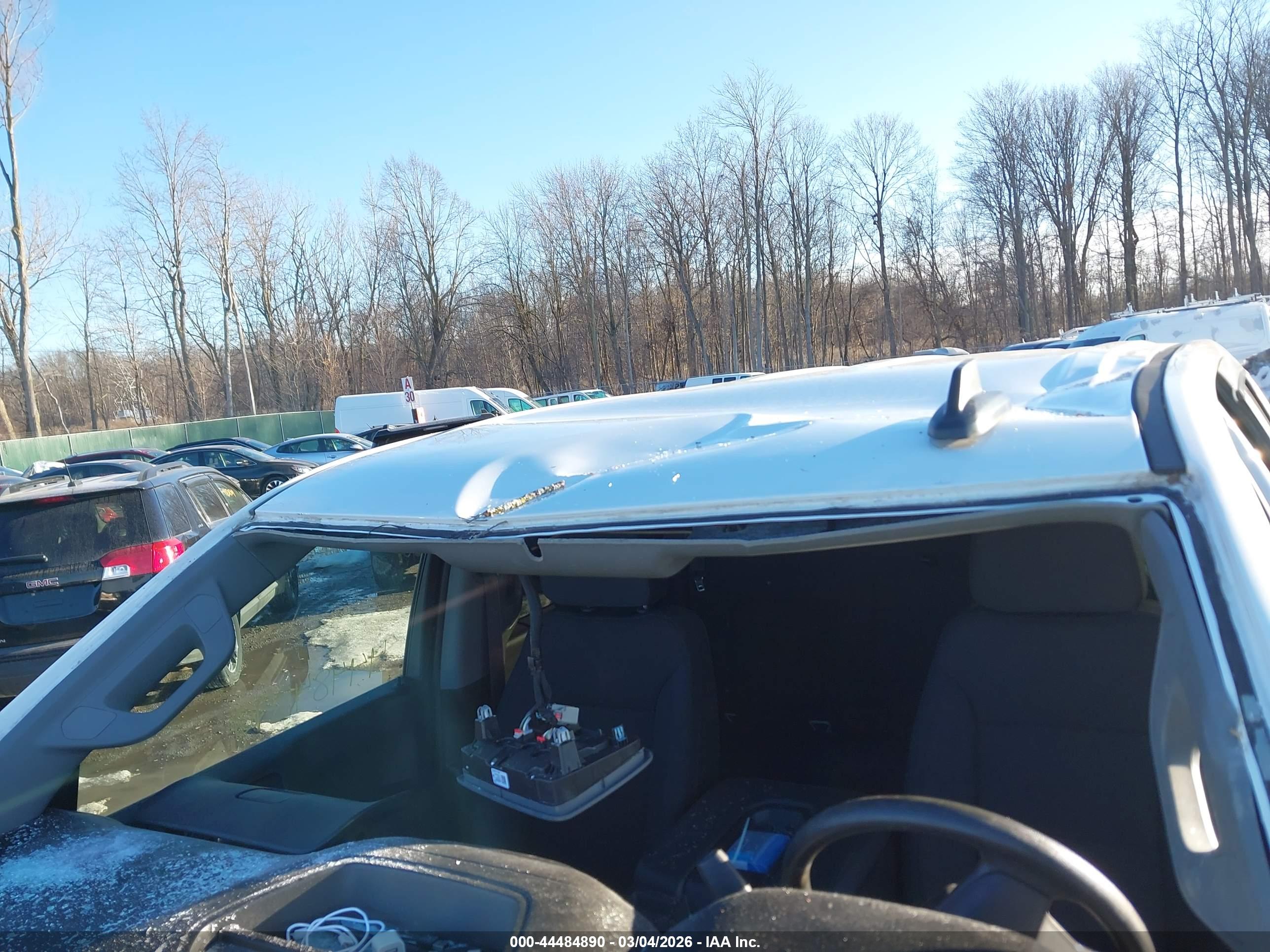 CHEVROLET SILVERADO image 6