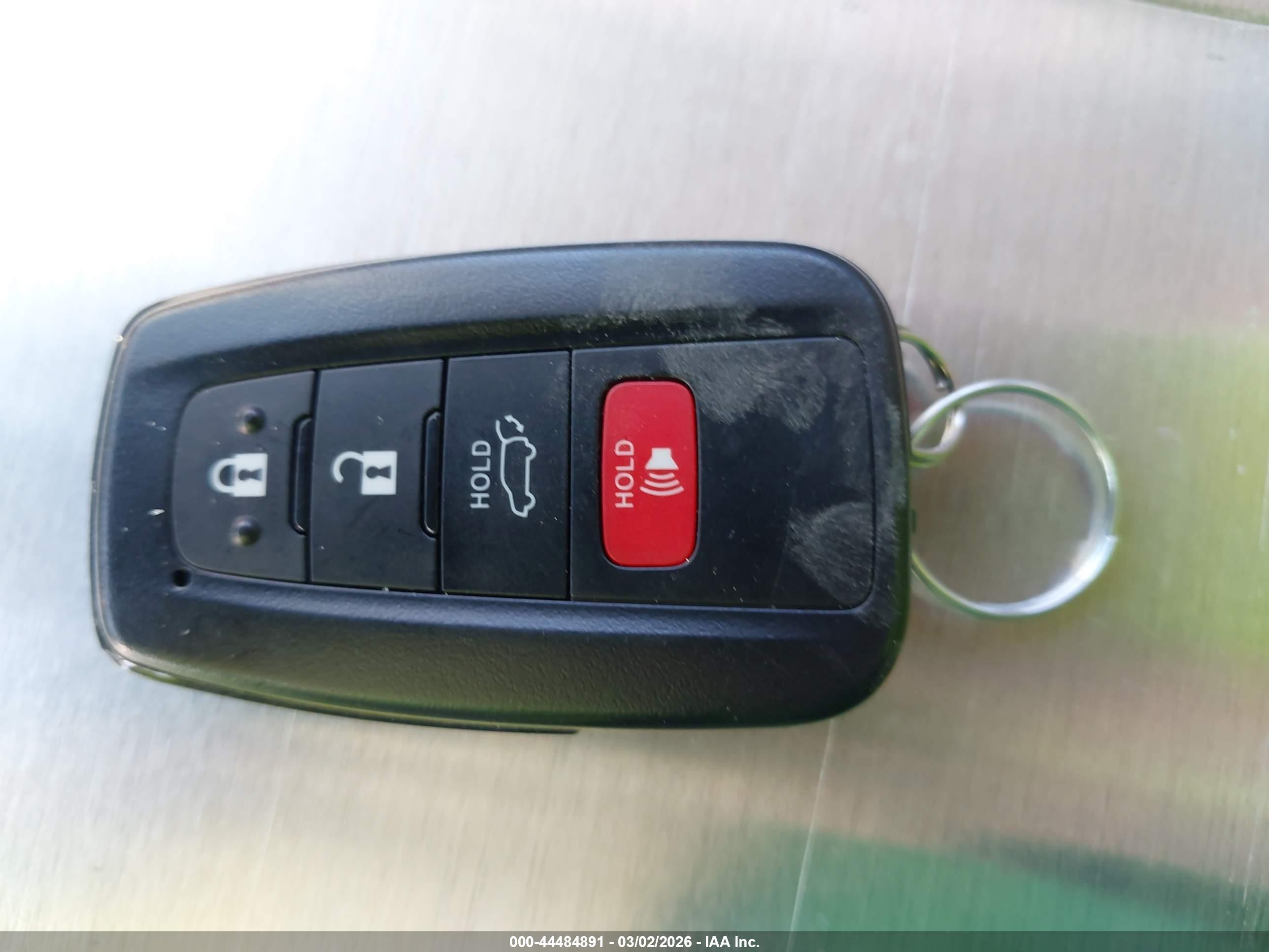 TOYOTA RAV4 image 11
