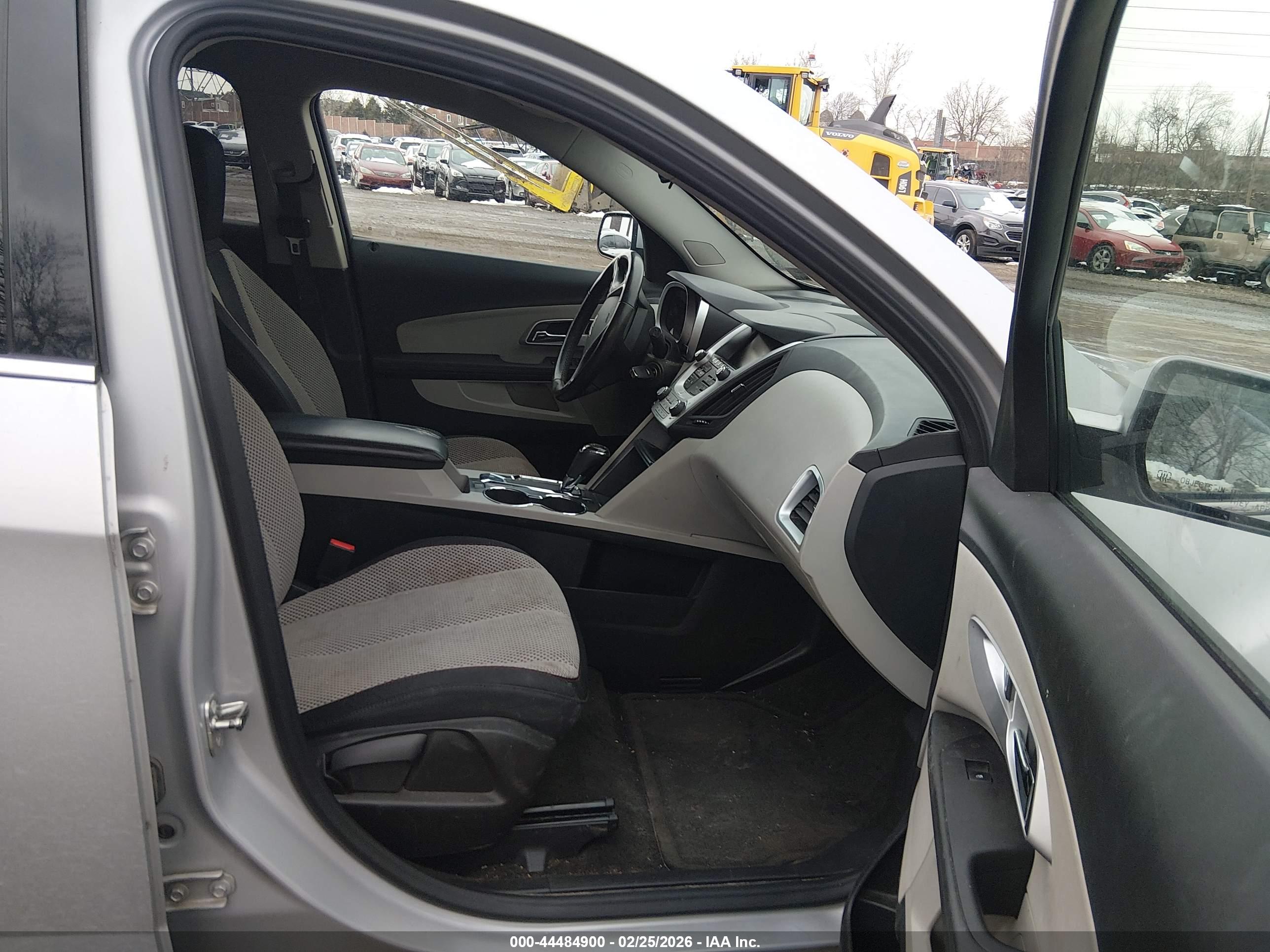 CHEVROLET EQUINOX image 5