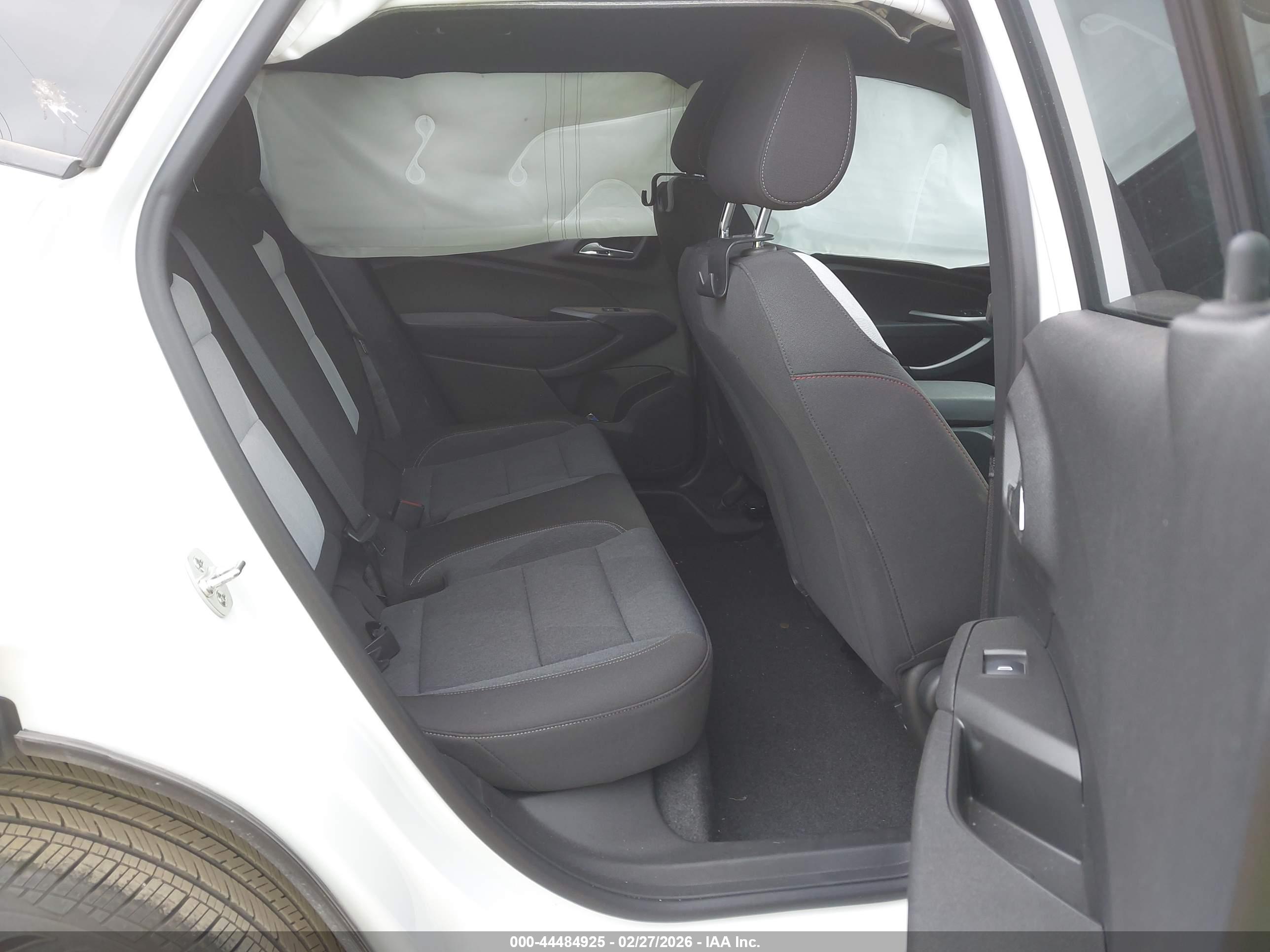 CHEVROLET TRAX image 8