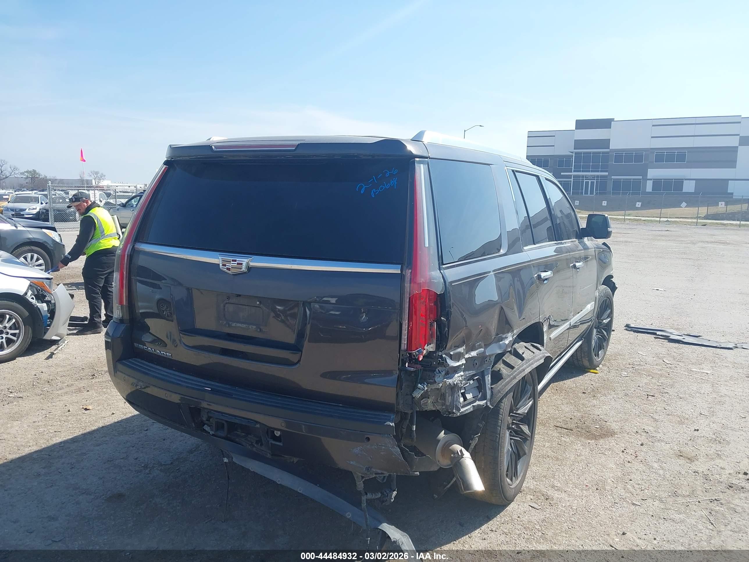CADILLAC ESCALADE image 4
