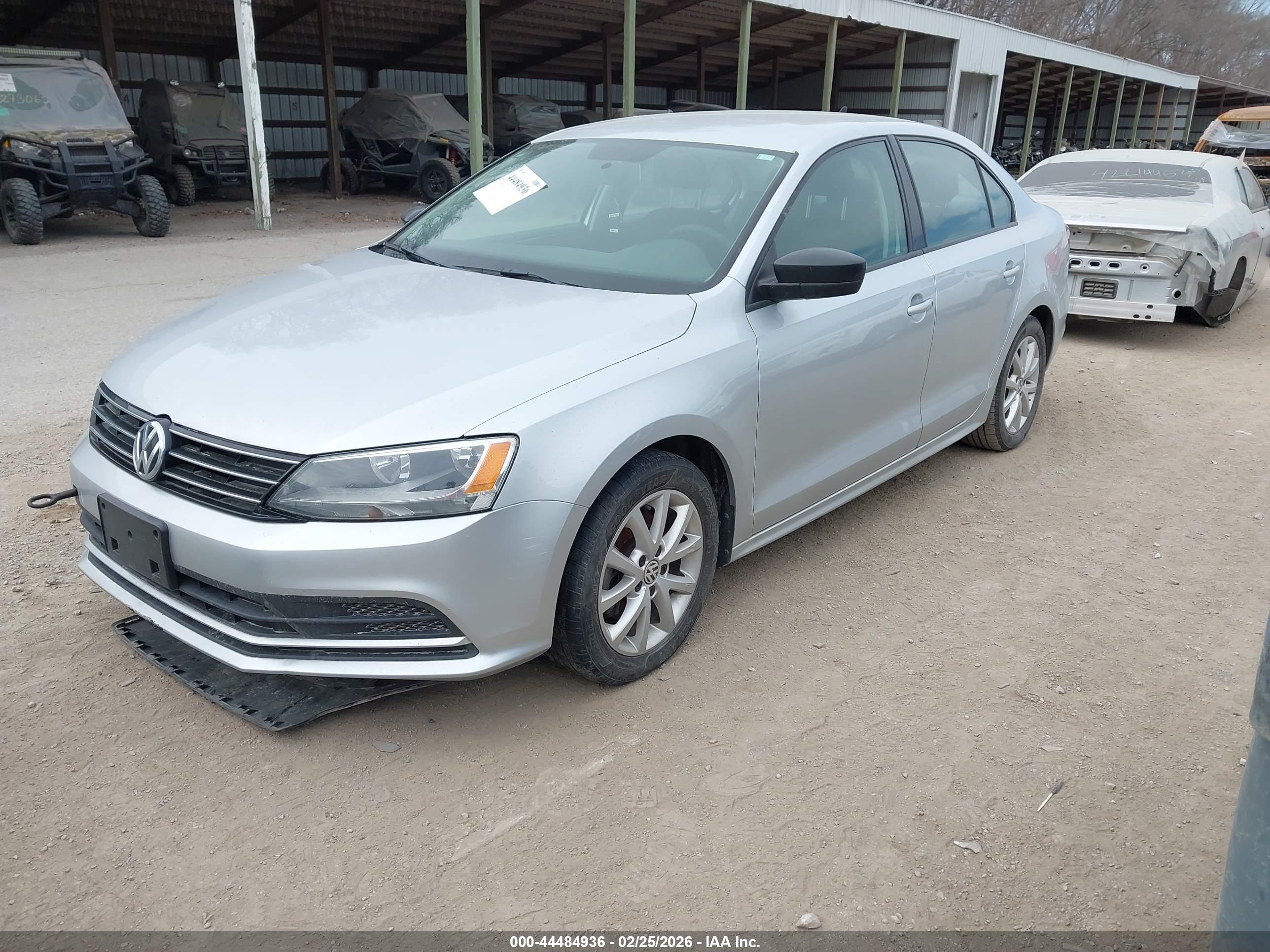VOLKSWAGEN JETTA image 2