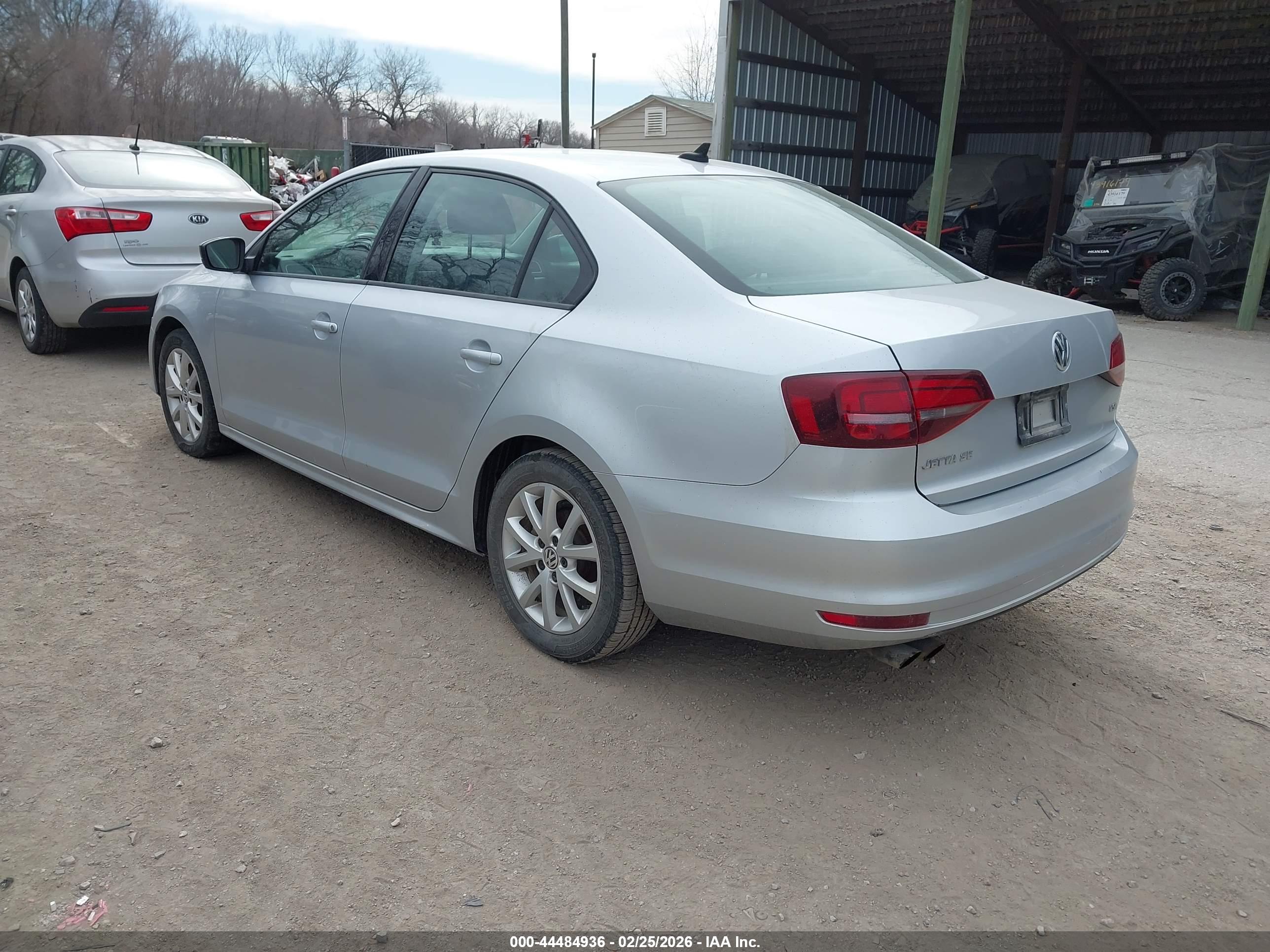 VOLKSWAGEN JETTA image 3