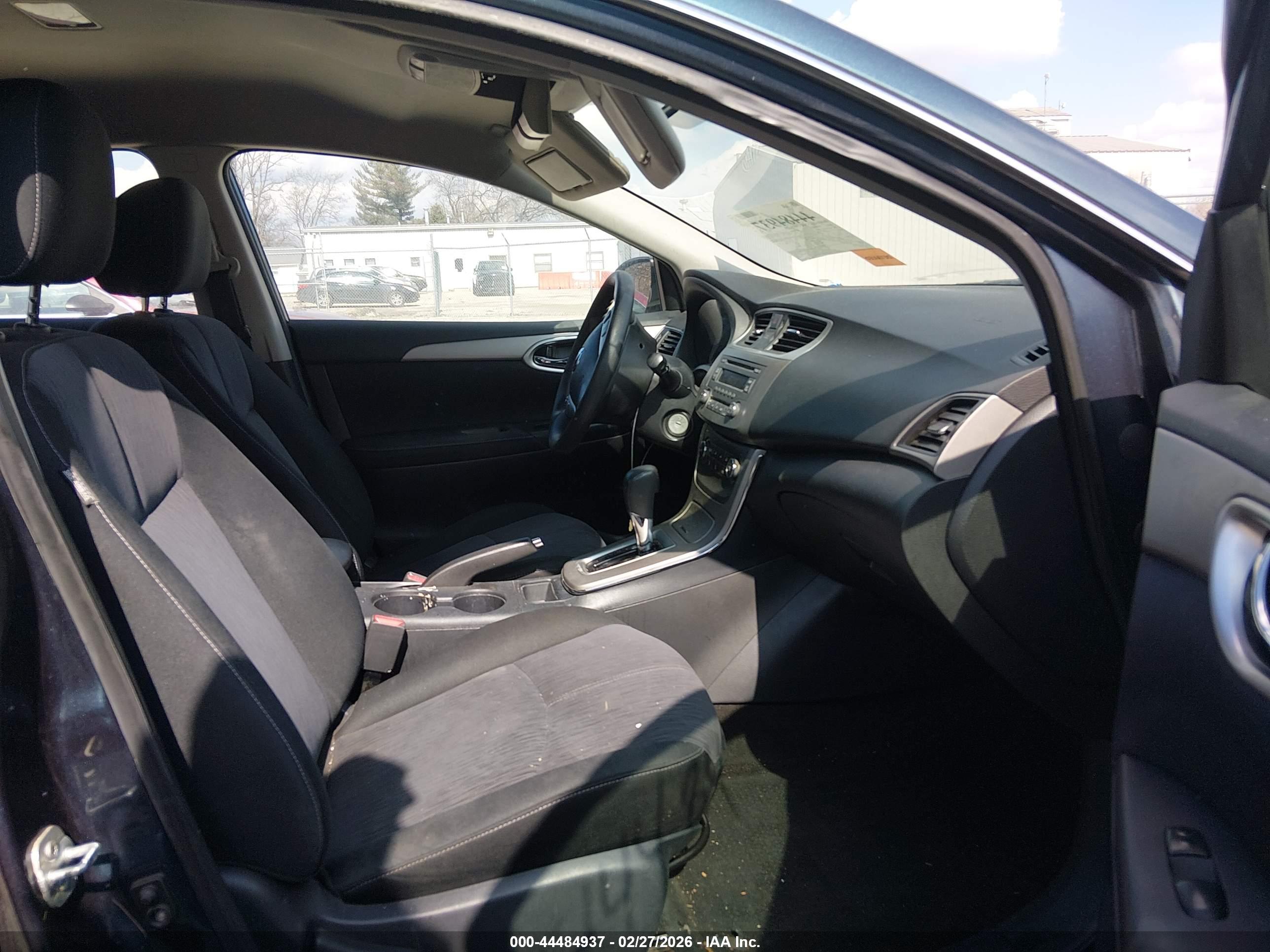 NISSAN SENTRA image 5