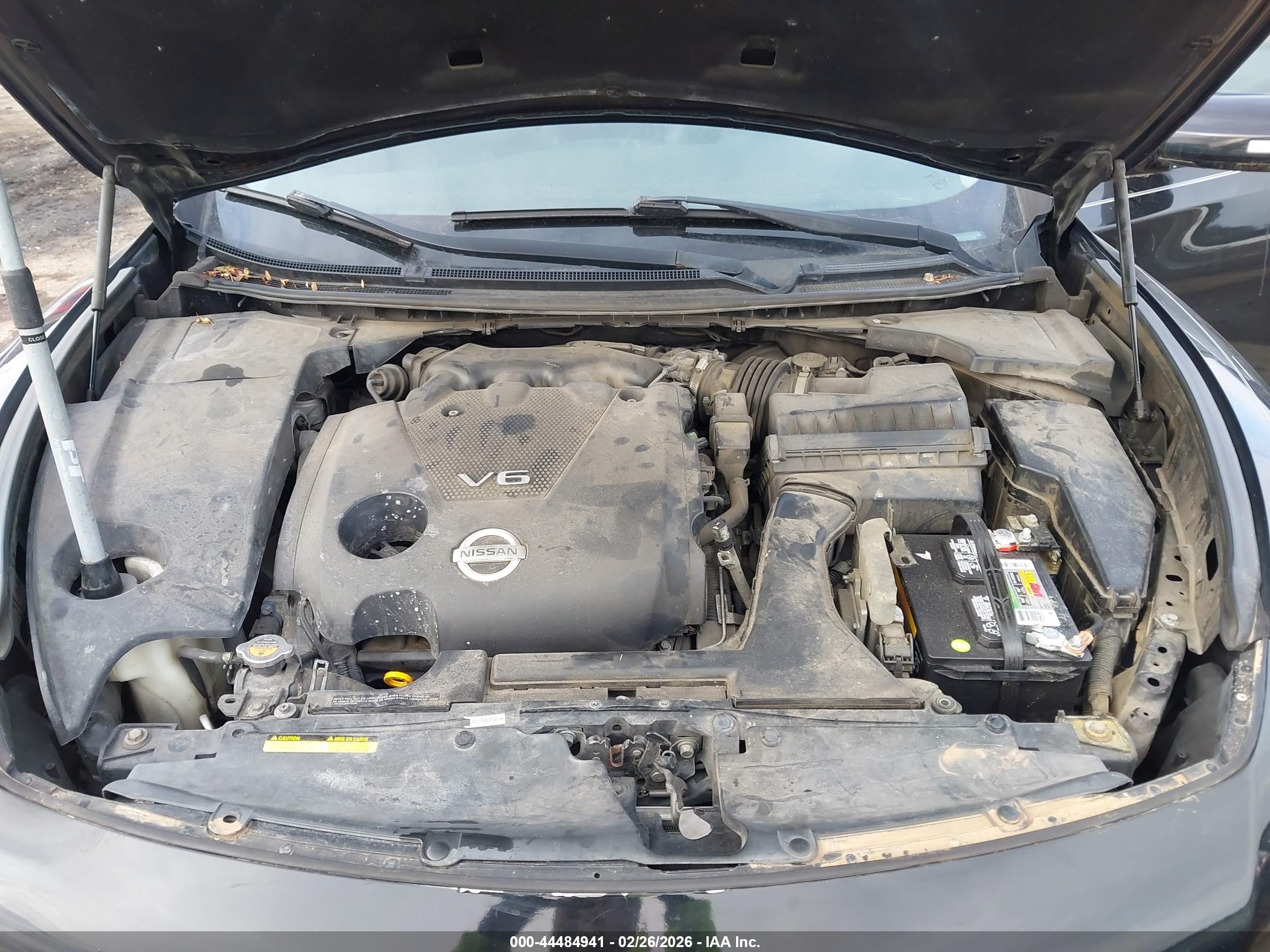 NISSAN MAXIMA image 10