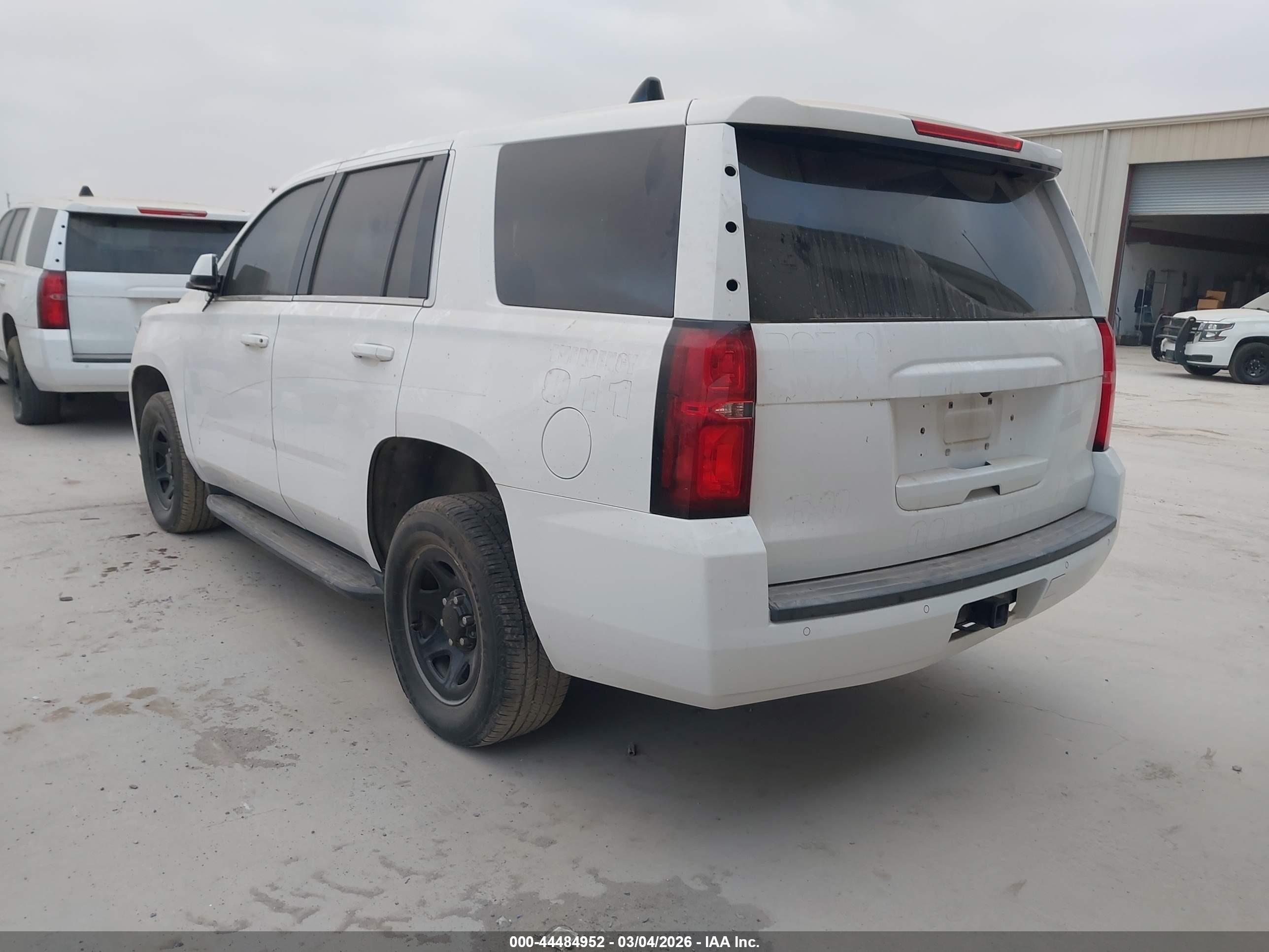 CHEVROLET TAHOE image 3