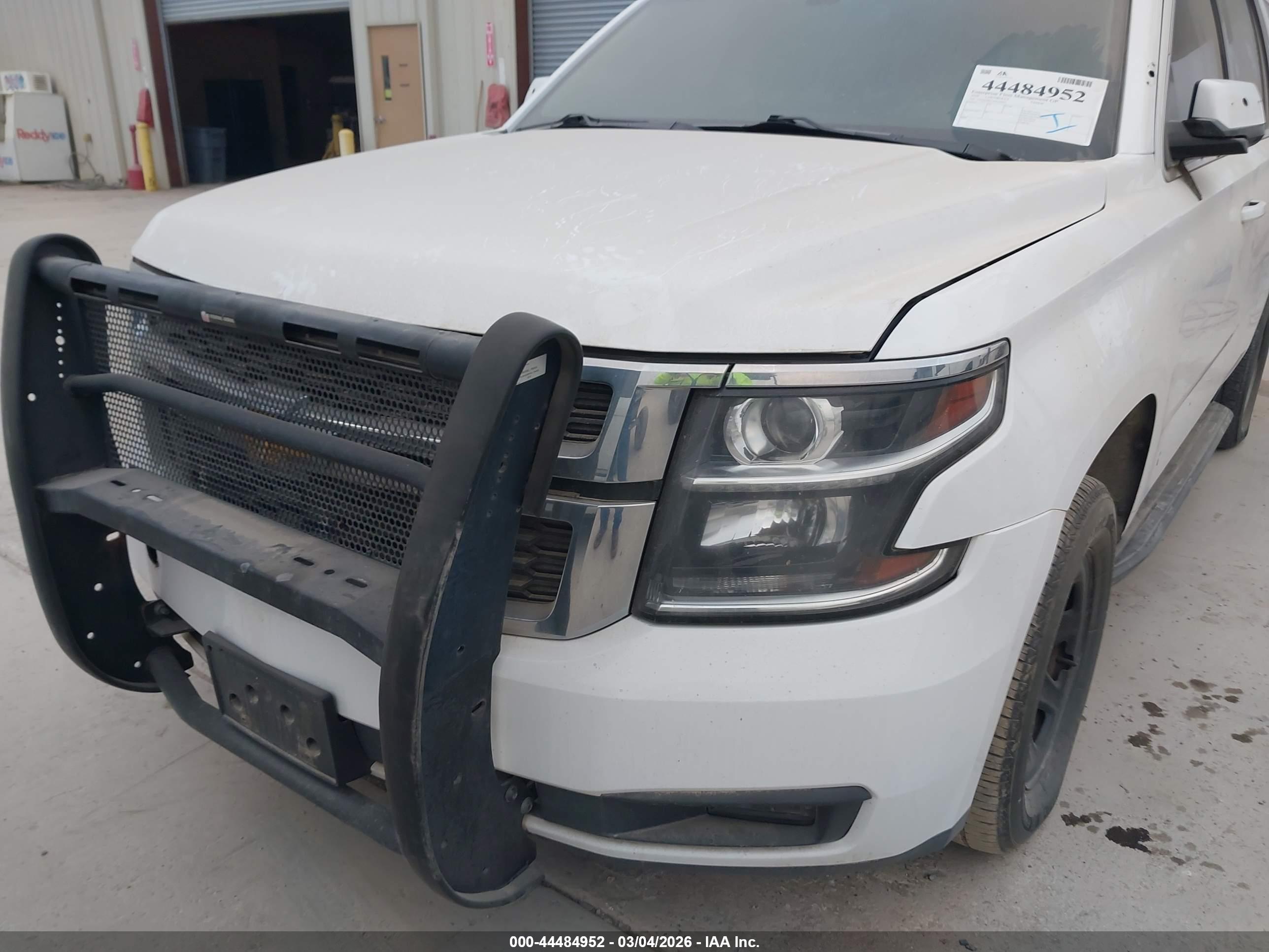 CHEVROLET TAHOE image 6