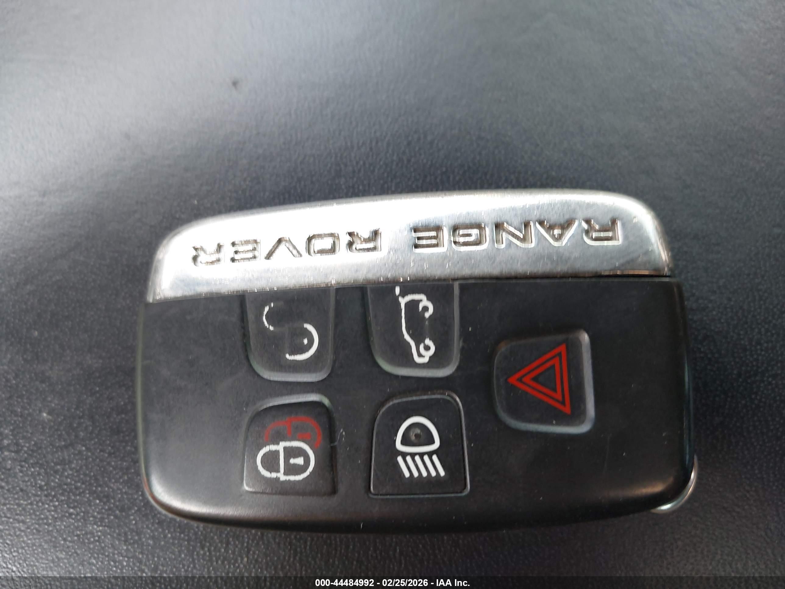 LAND ROVER image 11