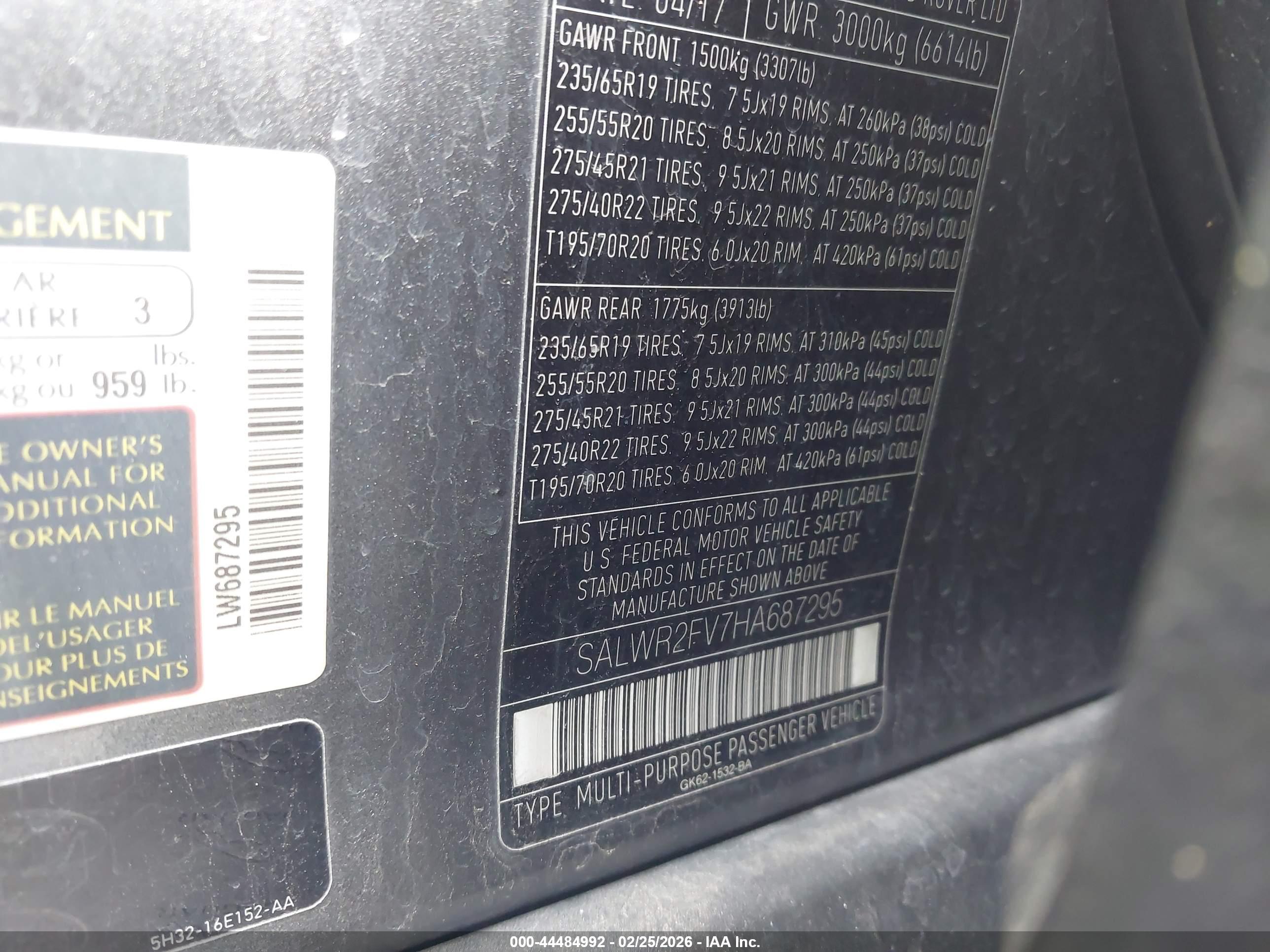 LAND ROVER image 9