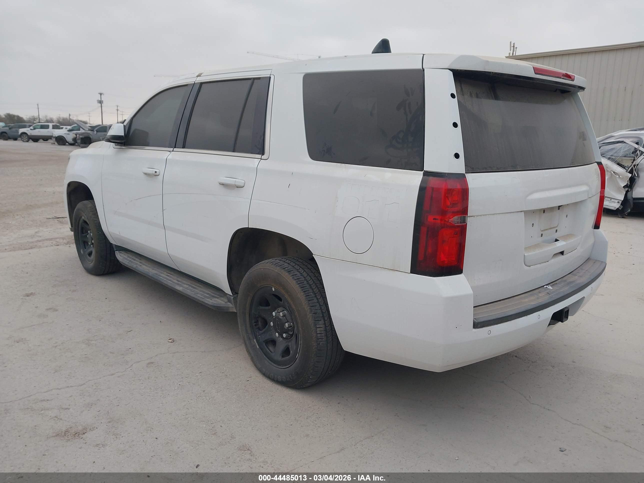 CHEVROLET TAHOE image 3