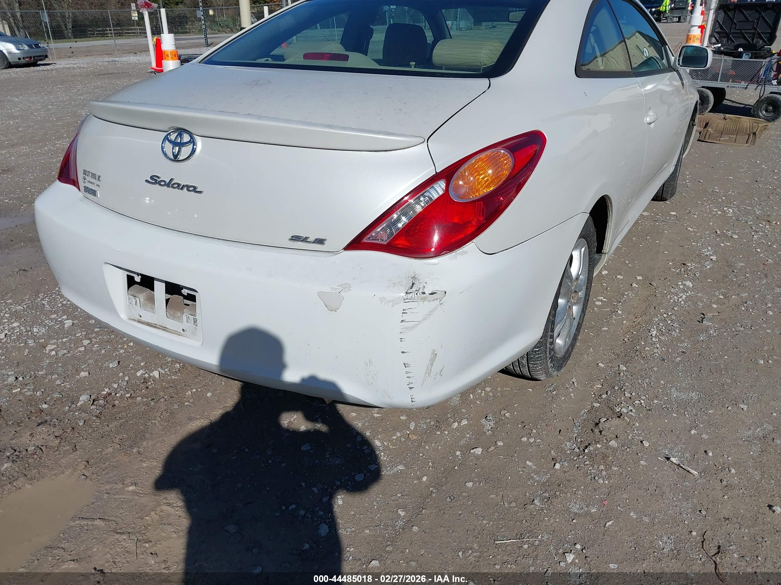 TOYOTA CAMRY image 6